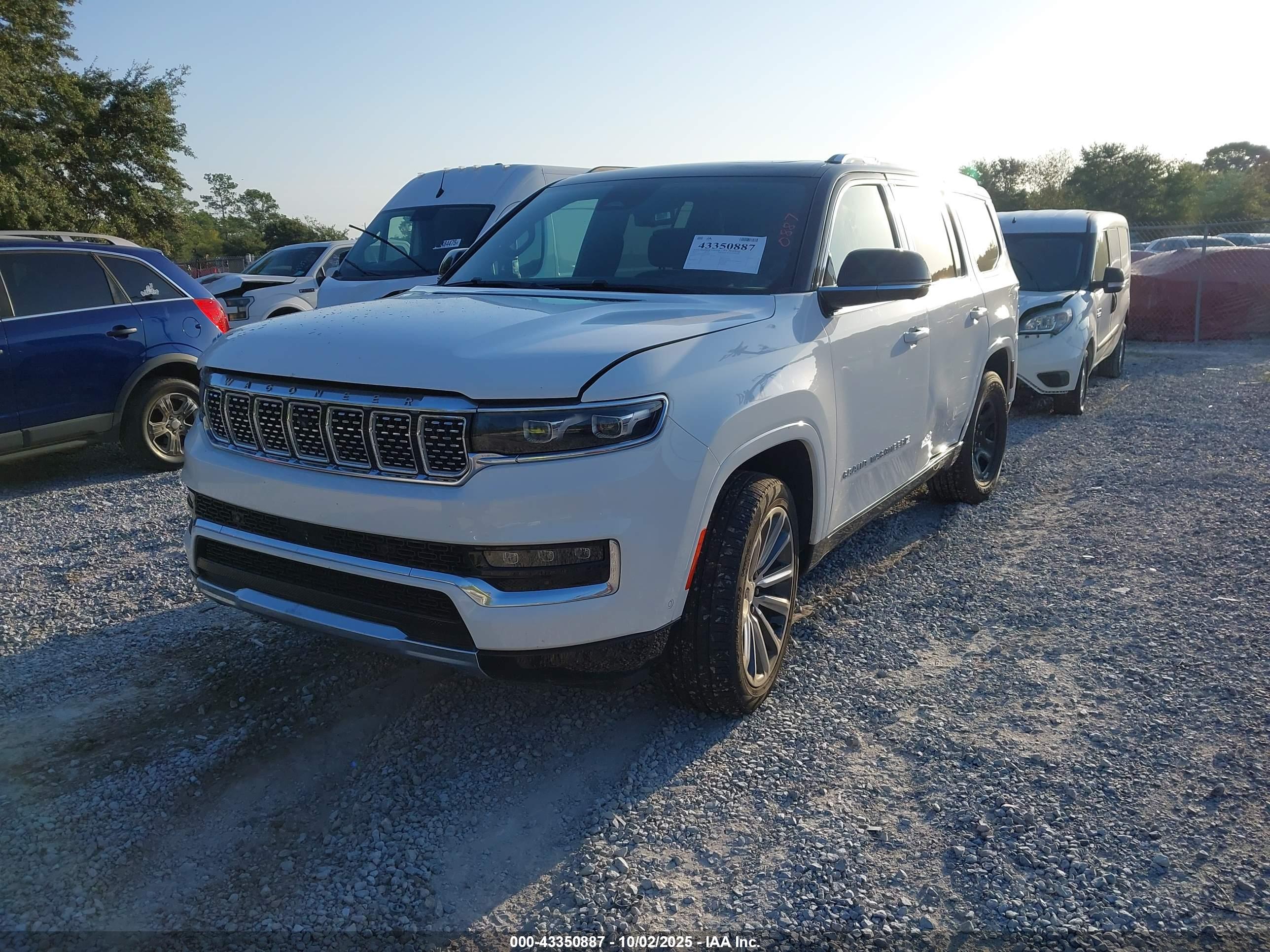 JEEP GRAND image 2