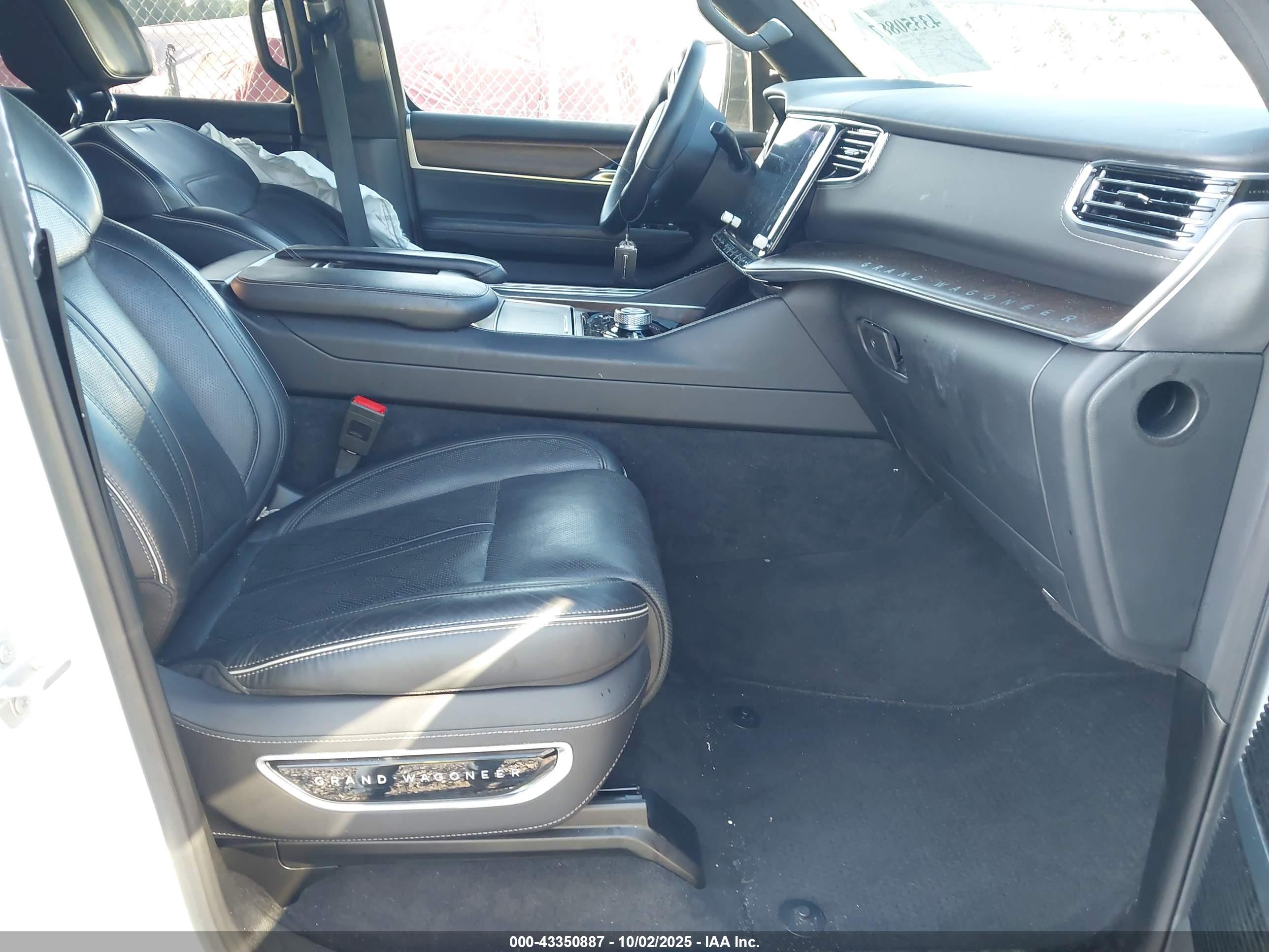 JEEP GRAND image 5