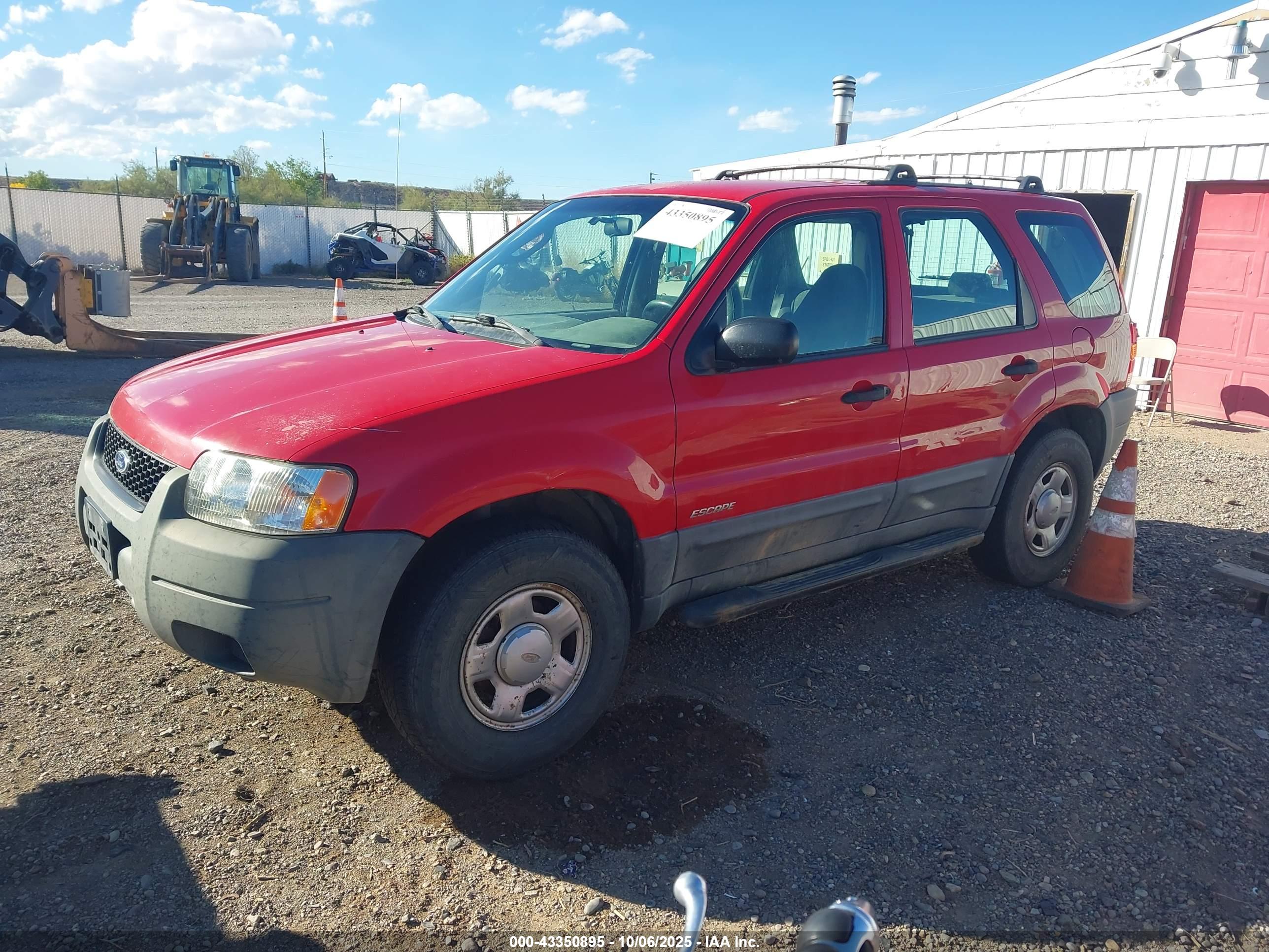 FORD ESCAPE image 2