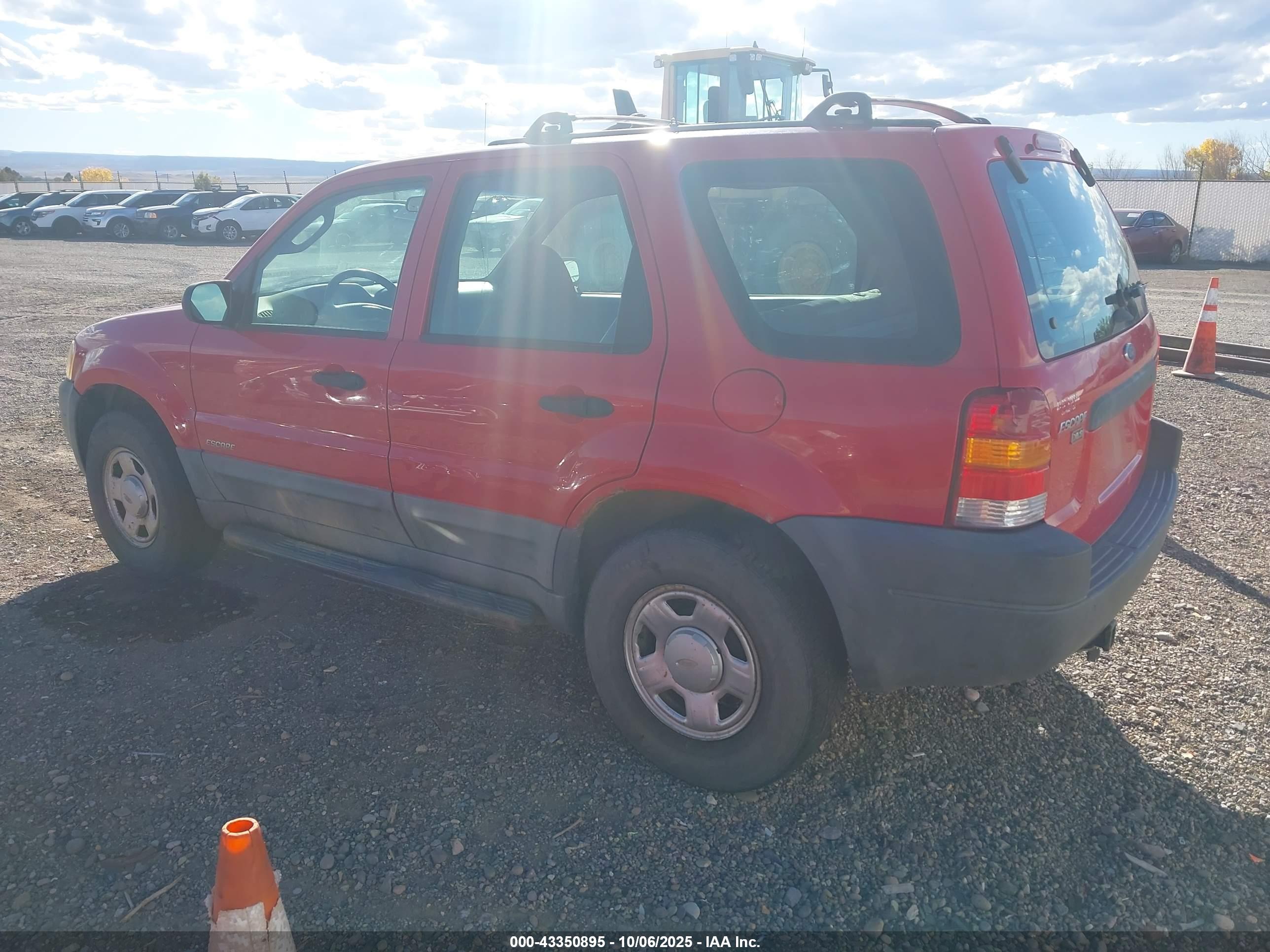 FORD ESCAPE image 3