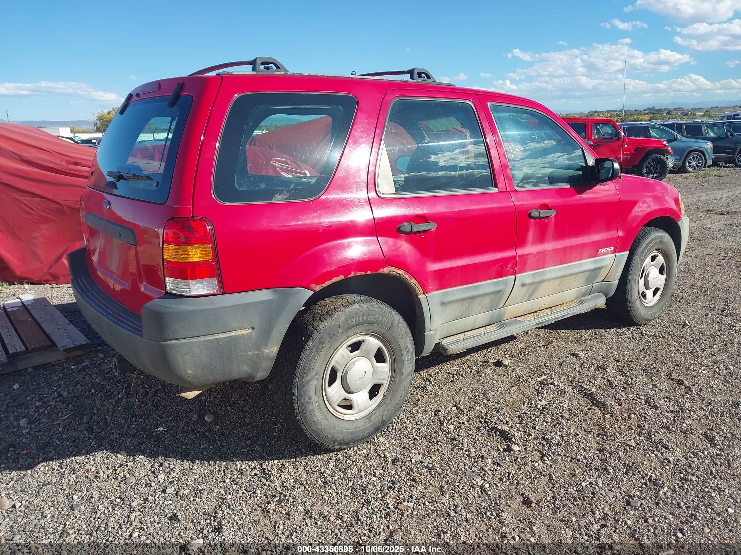 FORD ESCAPE image 4