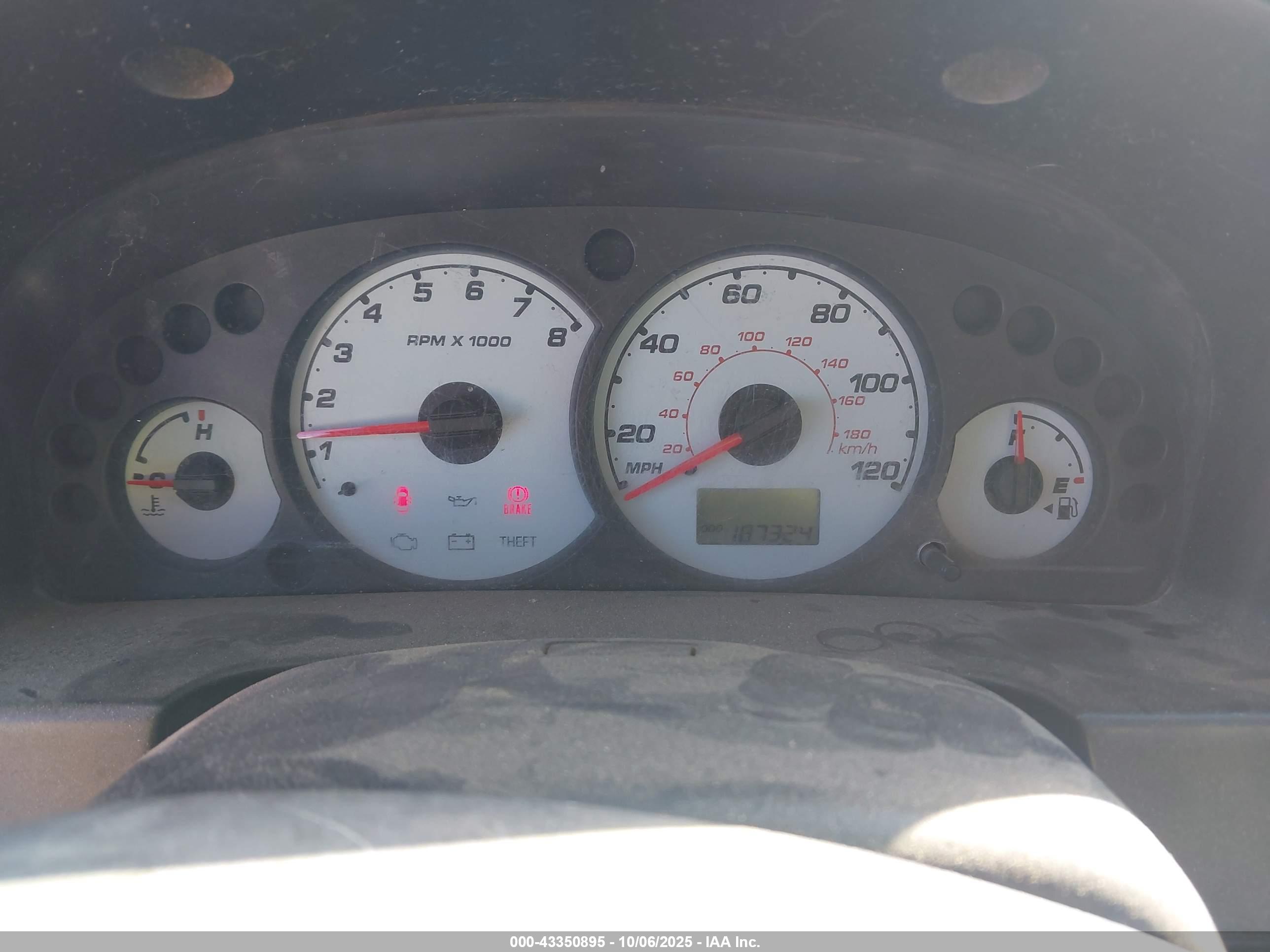 FORD ESCAPE image 7