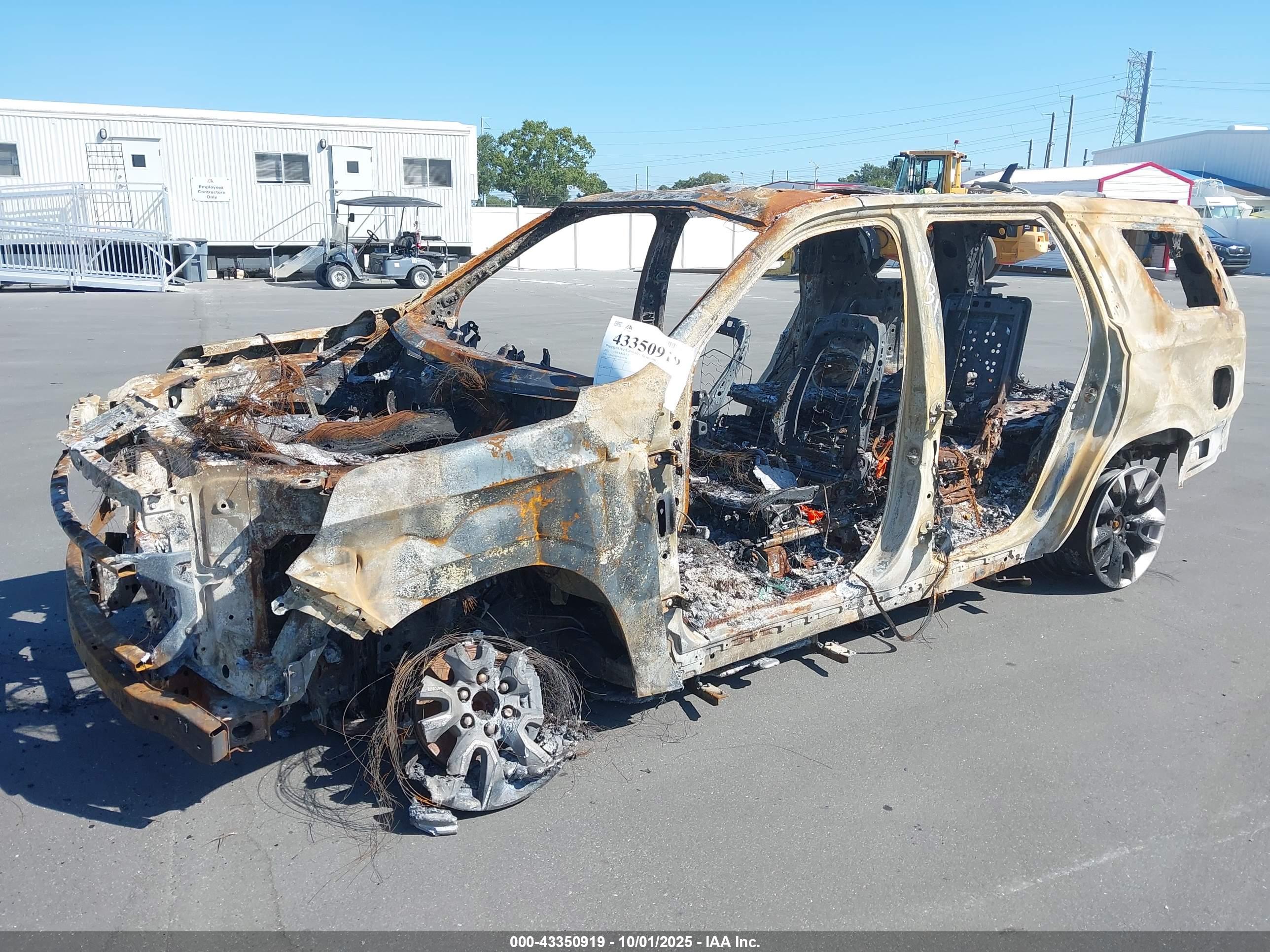 CHEVROLET TAHOE image 2