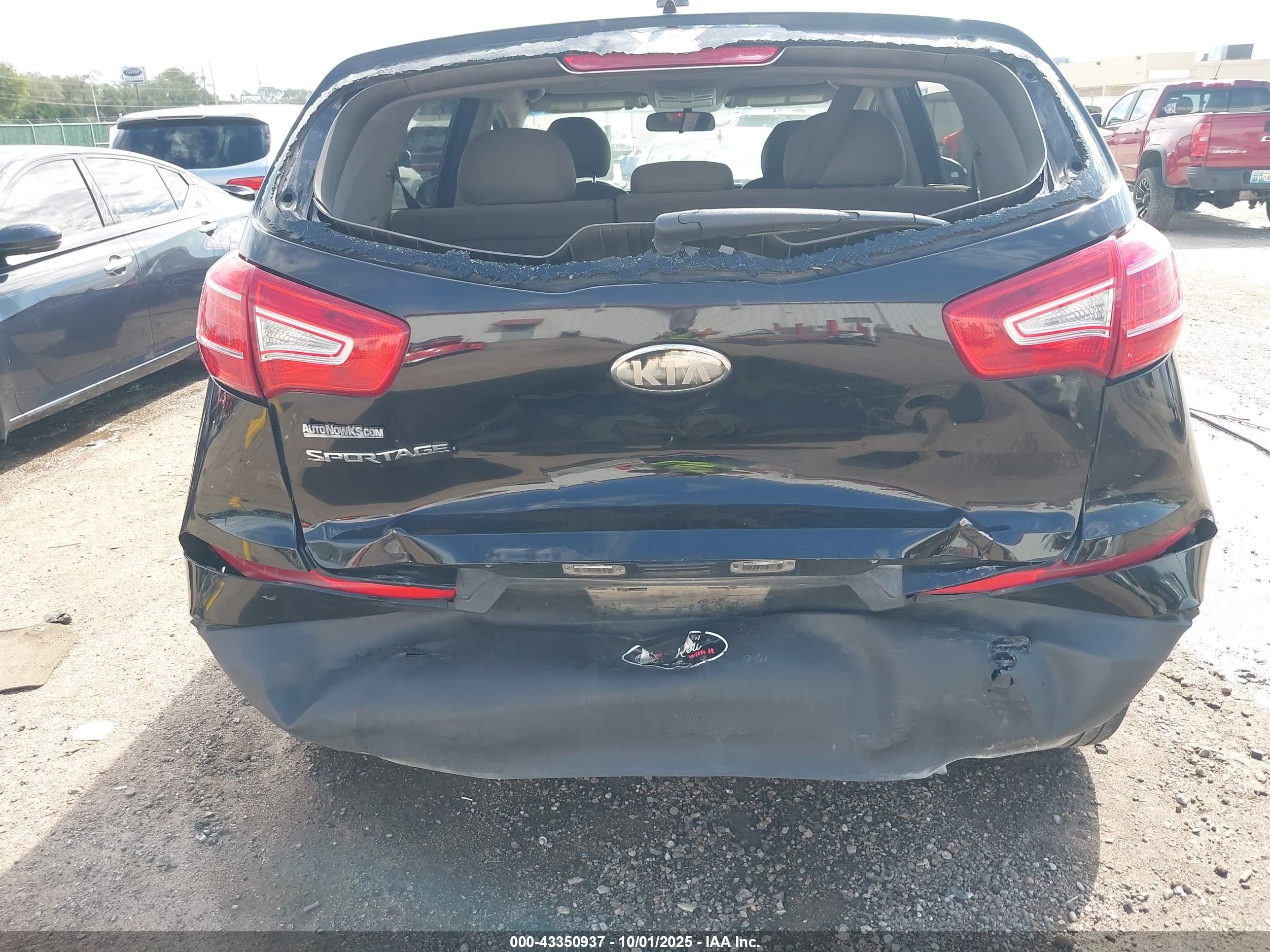 KIA SPORTAGE image 6