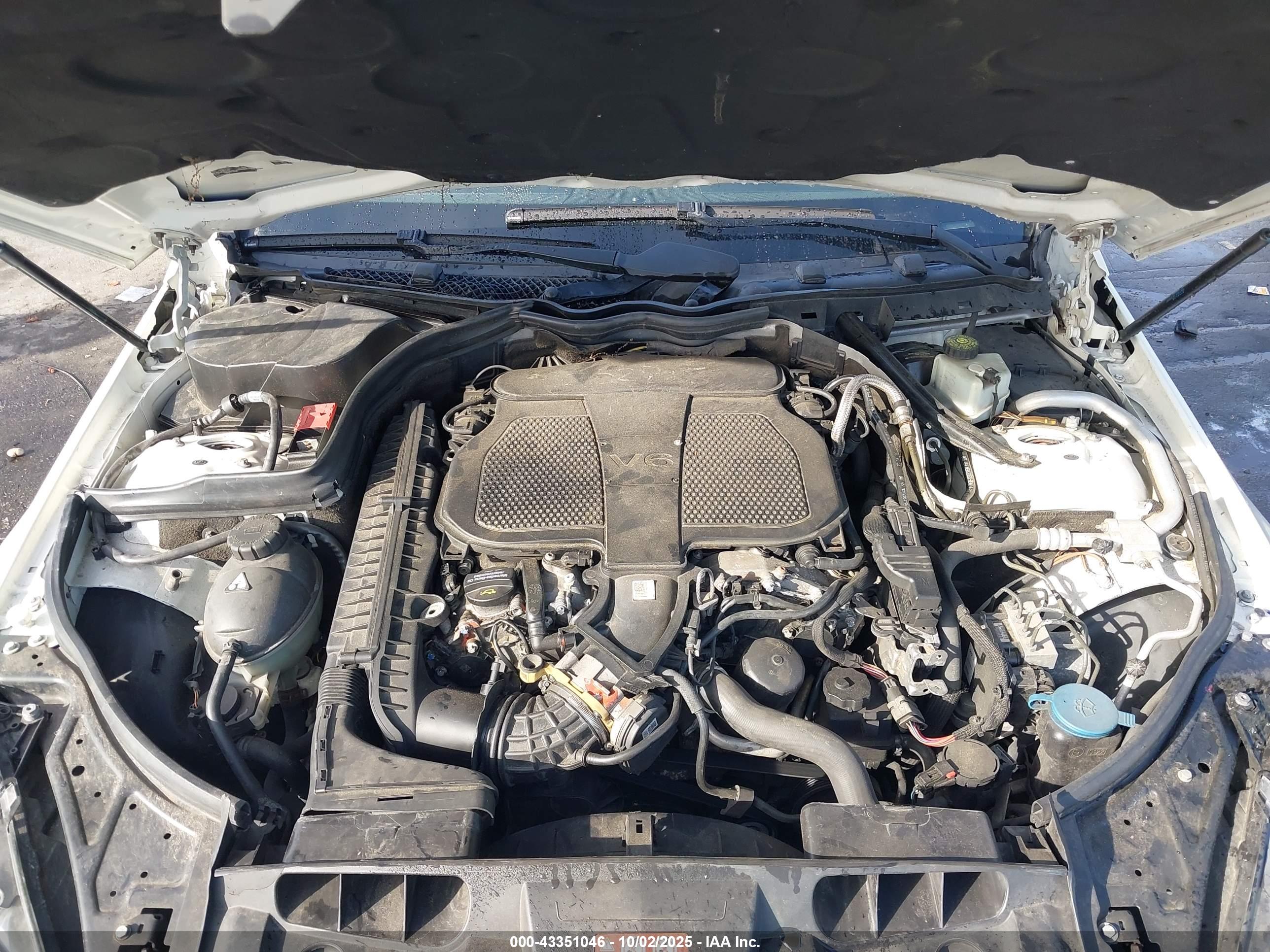 MERCEDES-BENZ E image 10