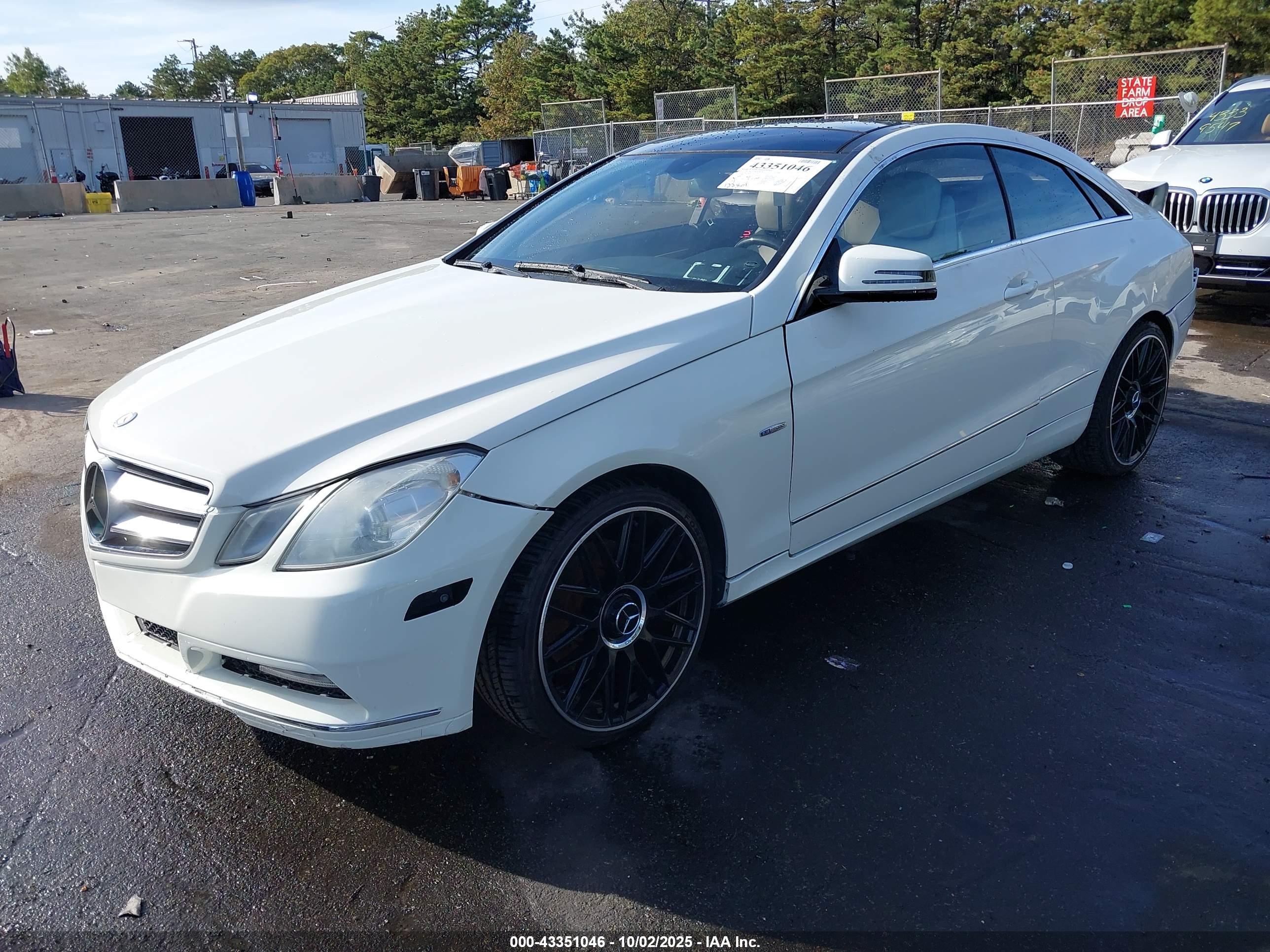 MERCEDES-BENZ E image 2