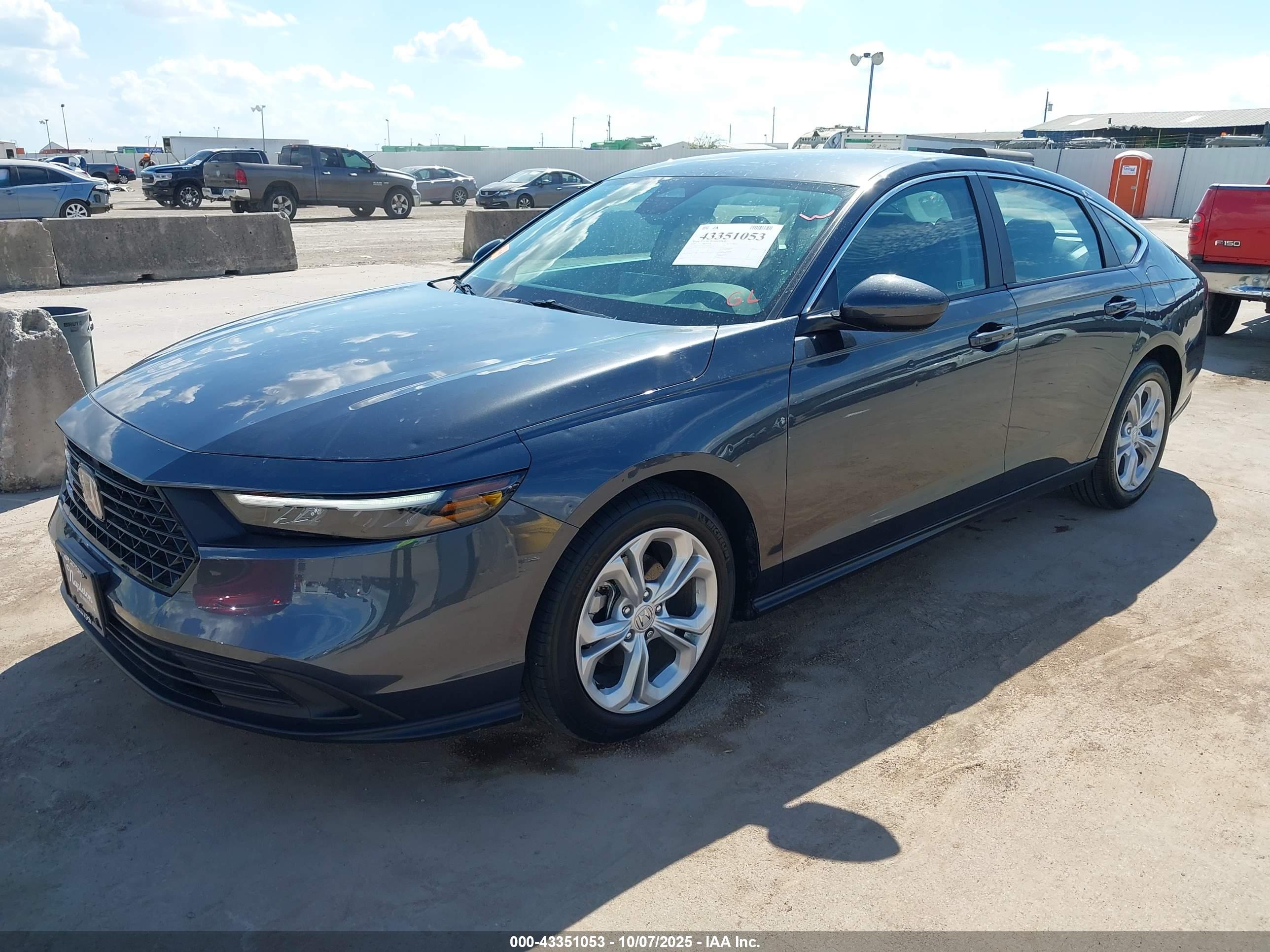 HONDA ACCORD image 2