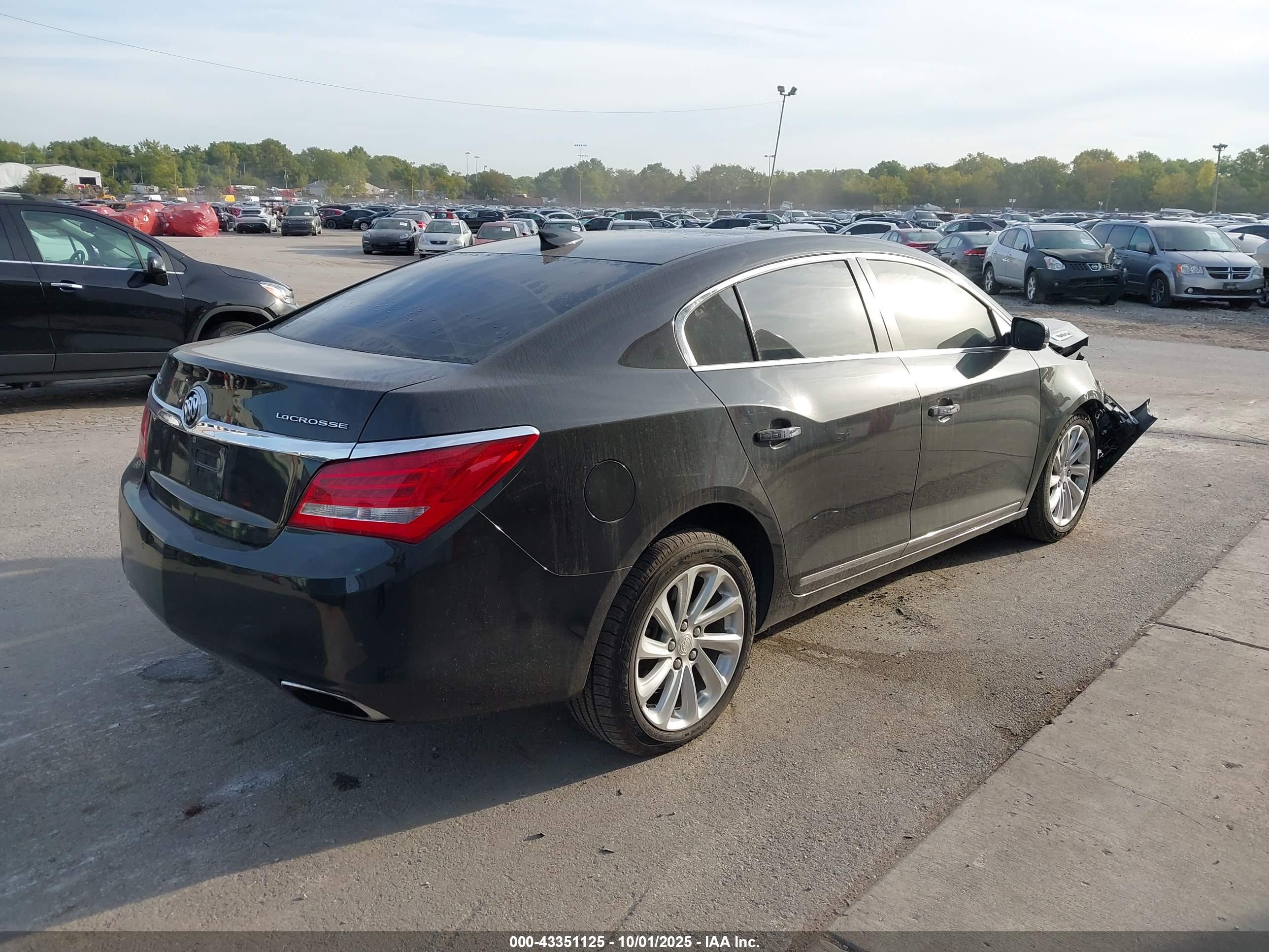 BUICK LACROSSE image 4