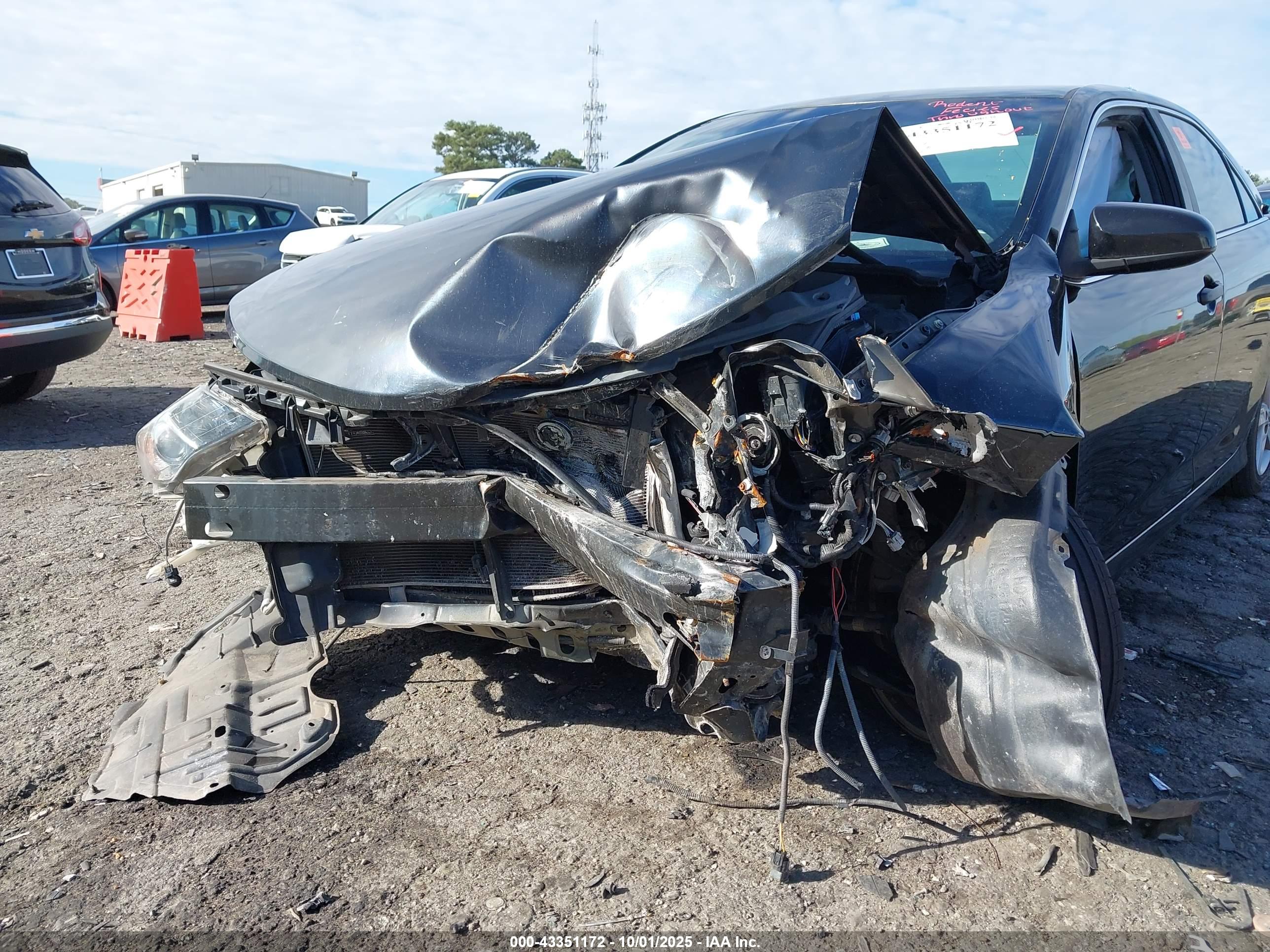 TOYOTA CAMRY image 6