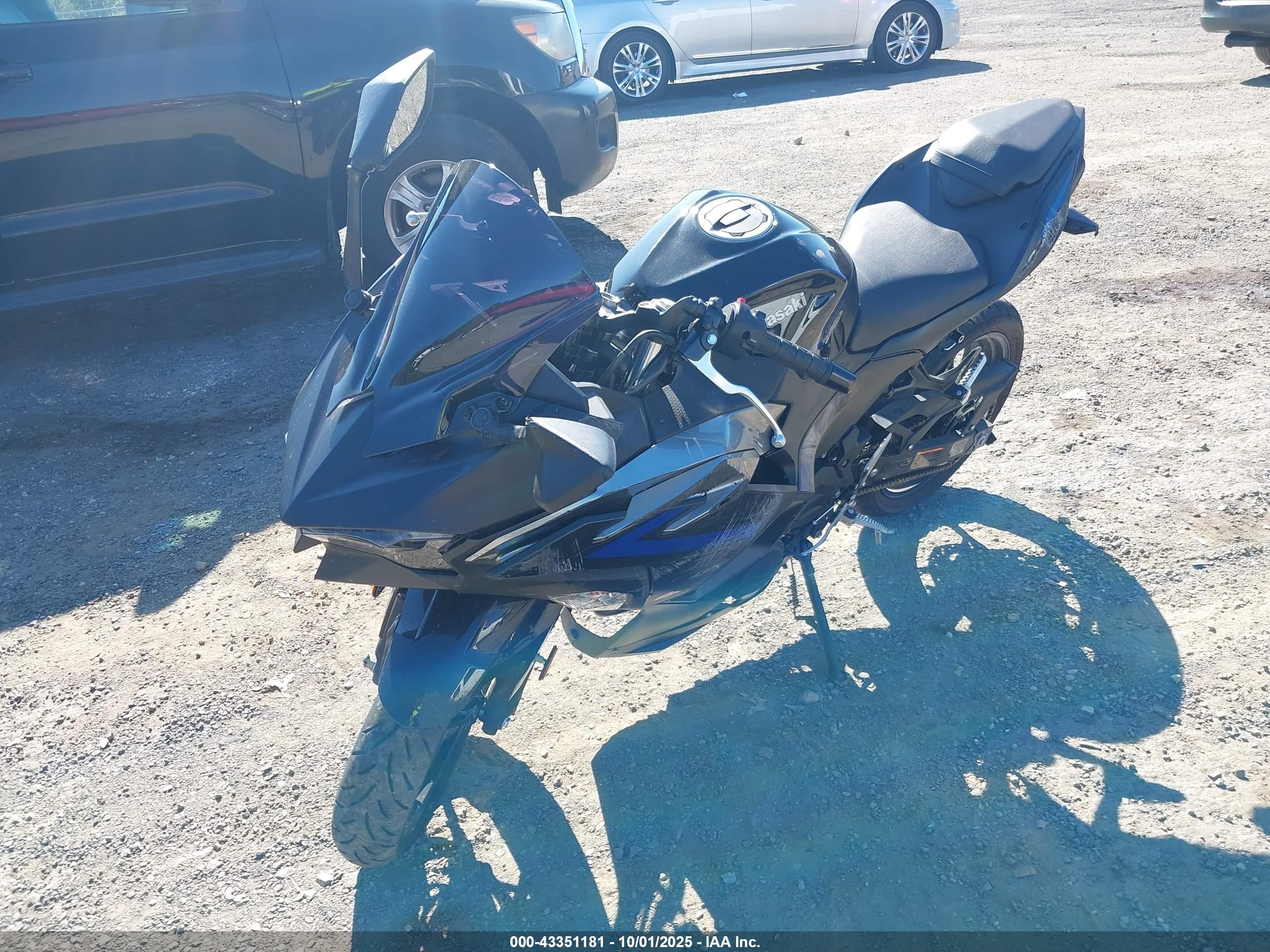 KAWASAKI EX500 image 2