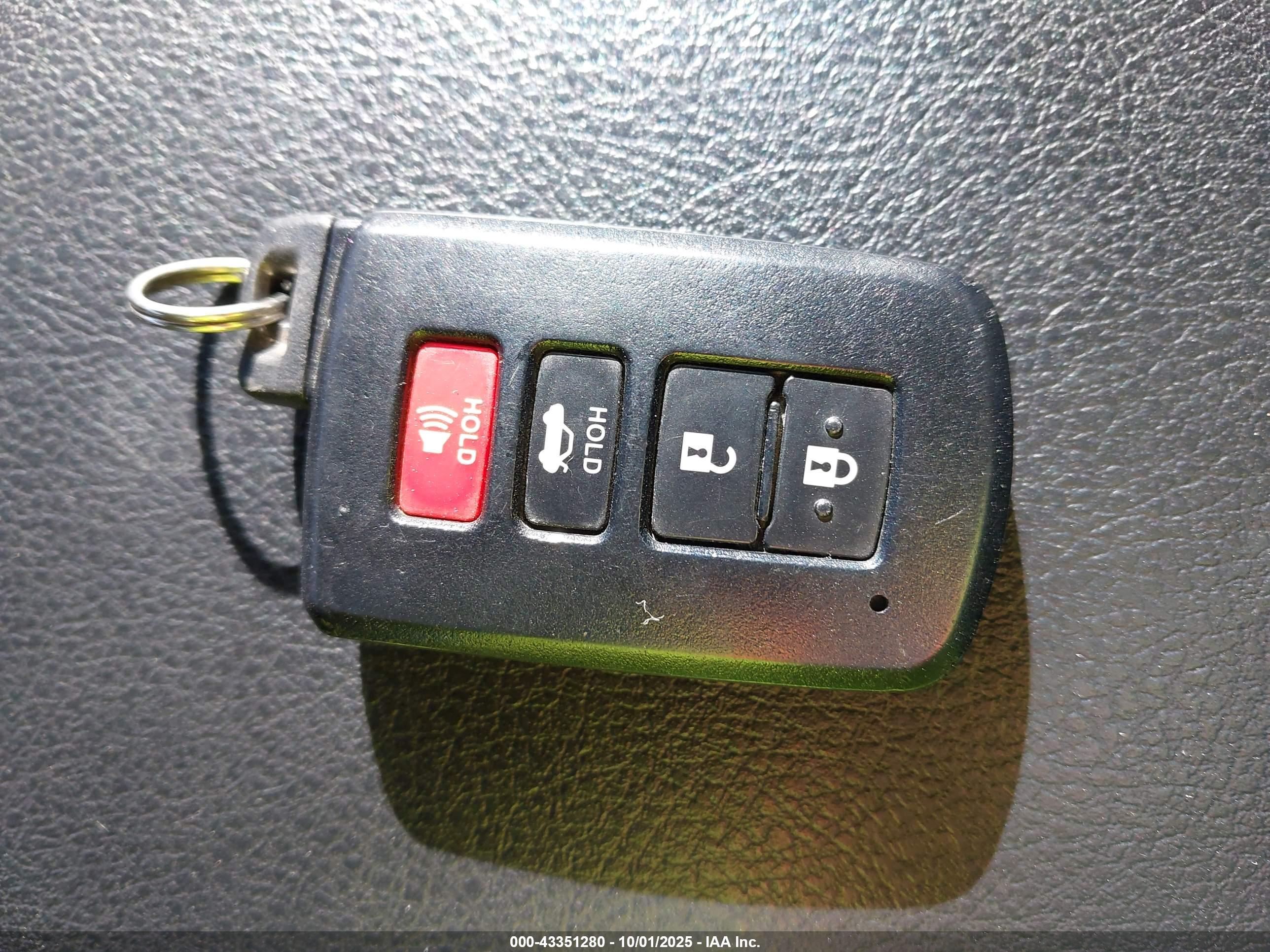 TOYOTA CAMRY image 11