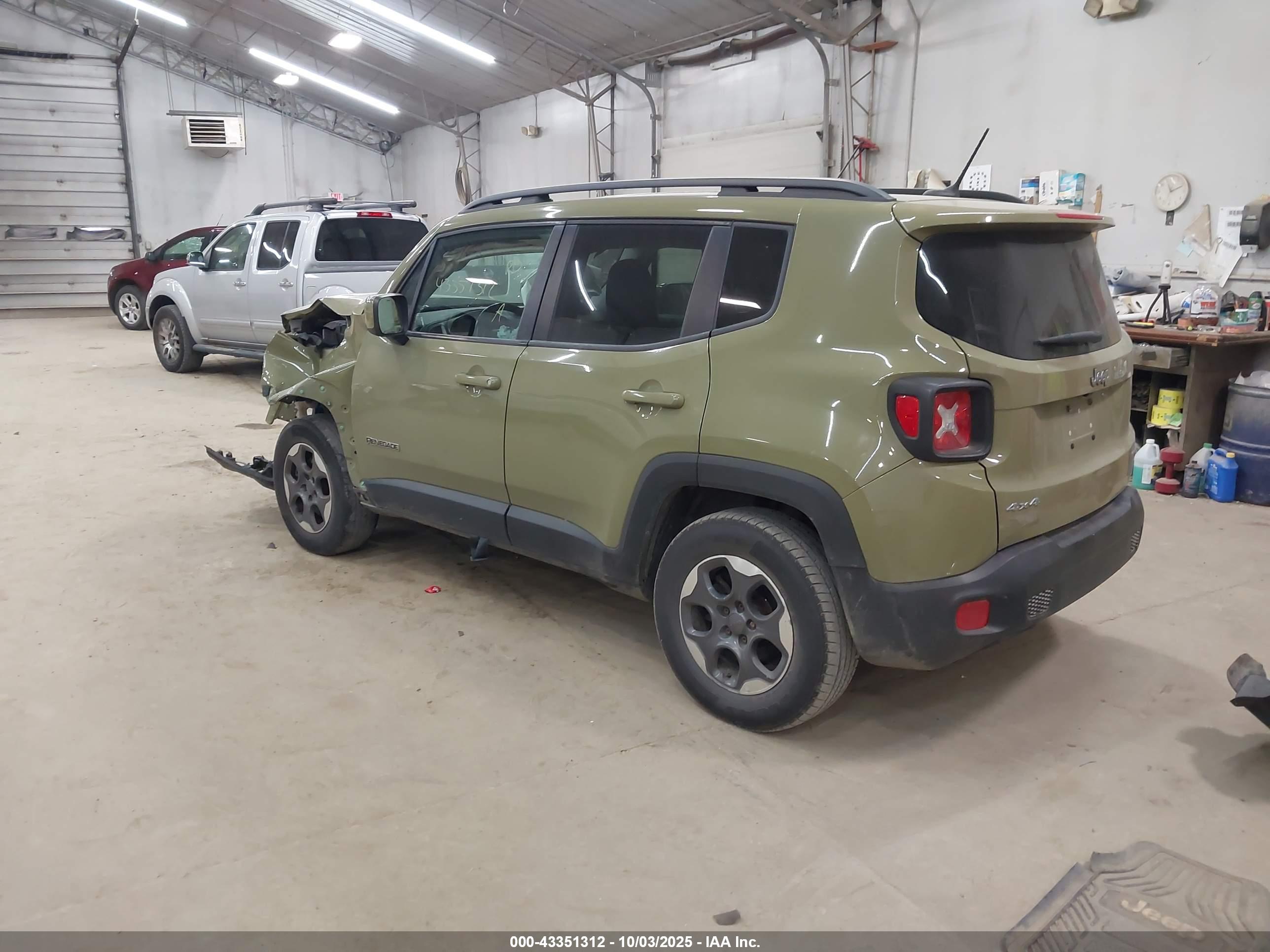 JEEP RENEGADE image 3
