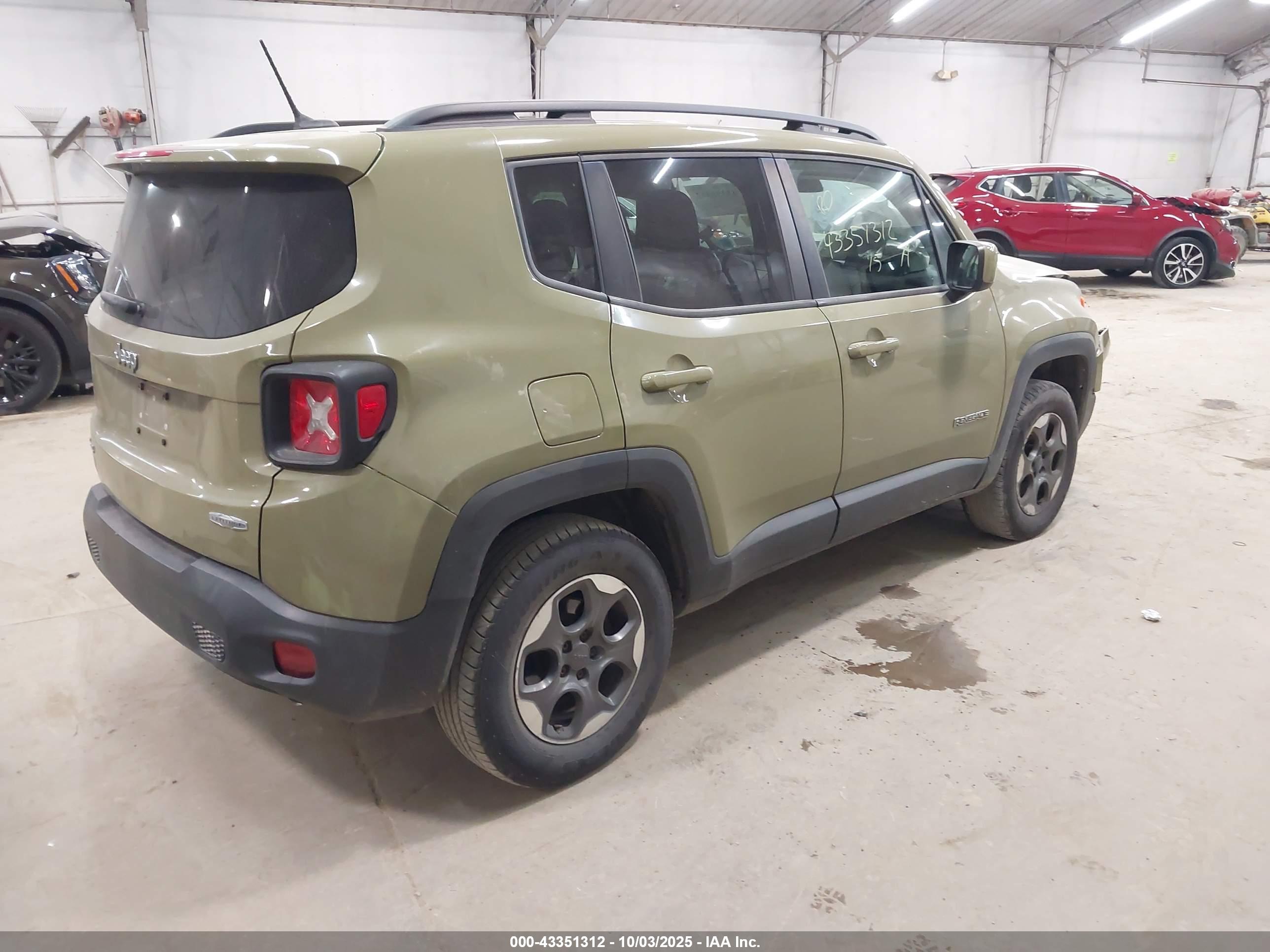 JEEP RENEGADE image 4