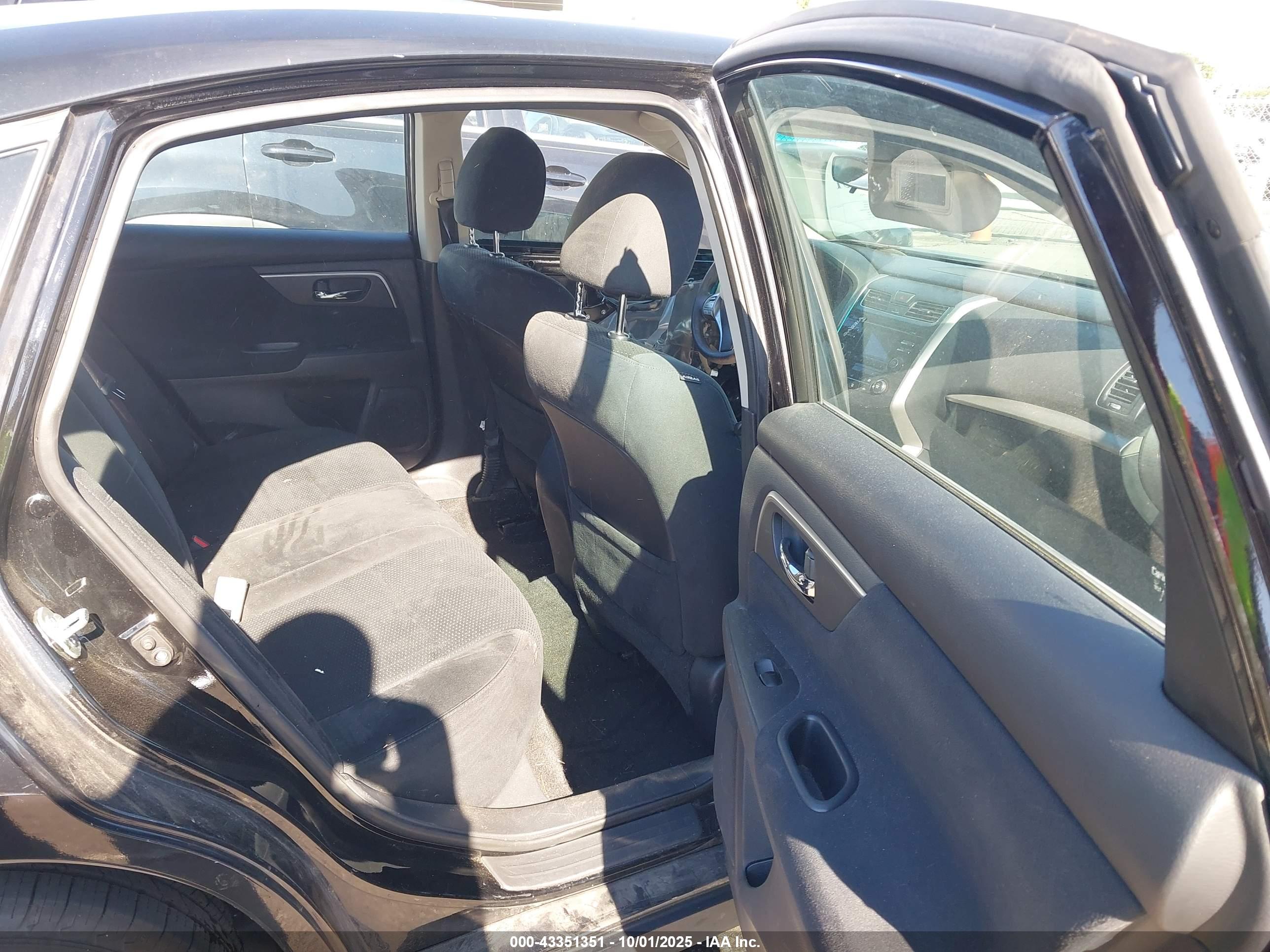 NISSAN ALTIMA image 8