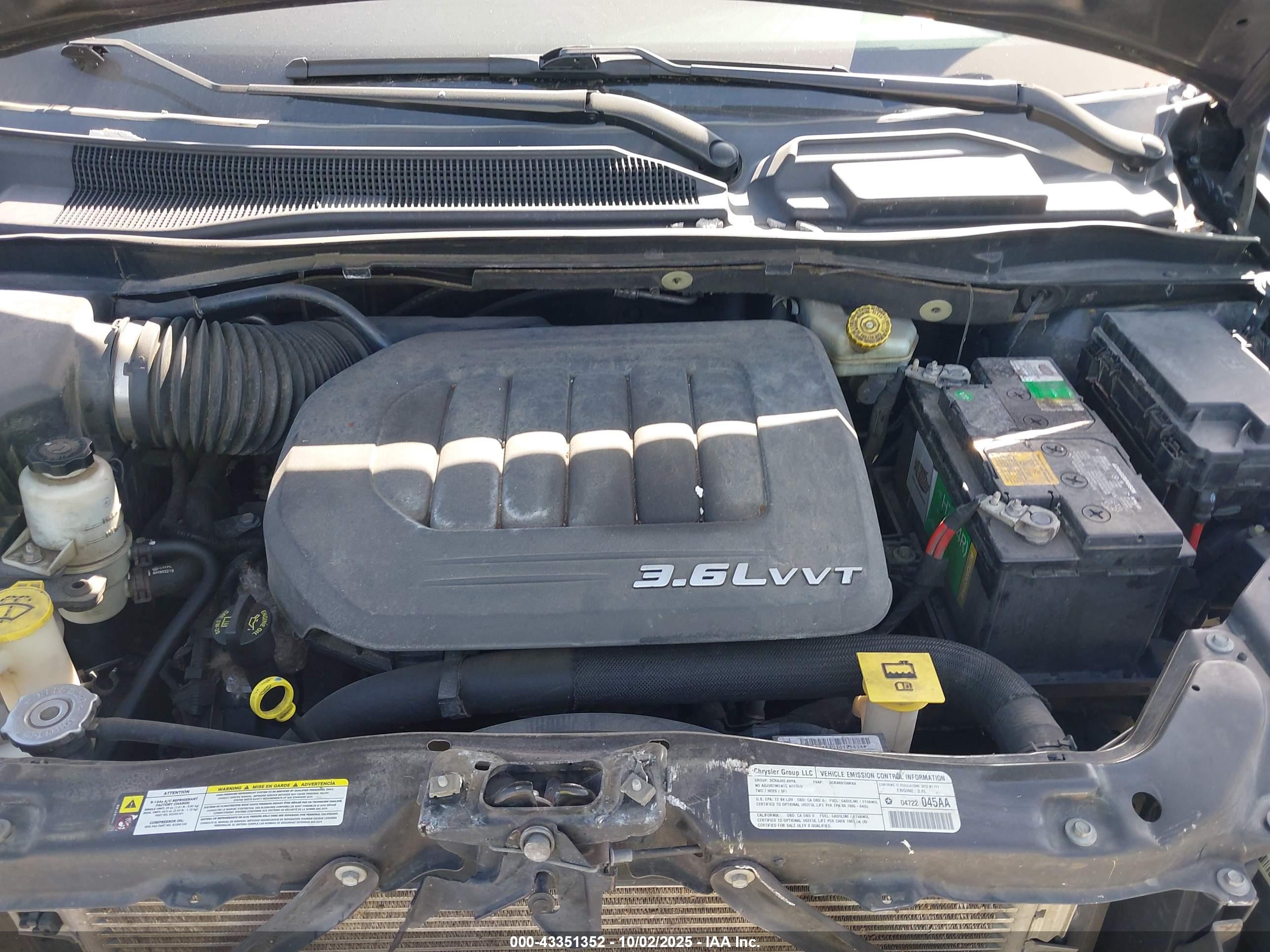 CHRYSLER TOWN image 10