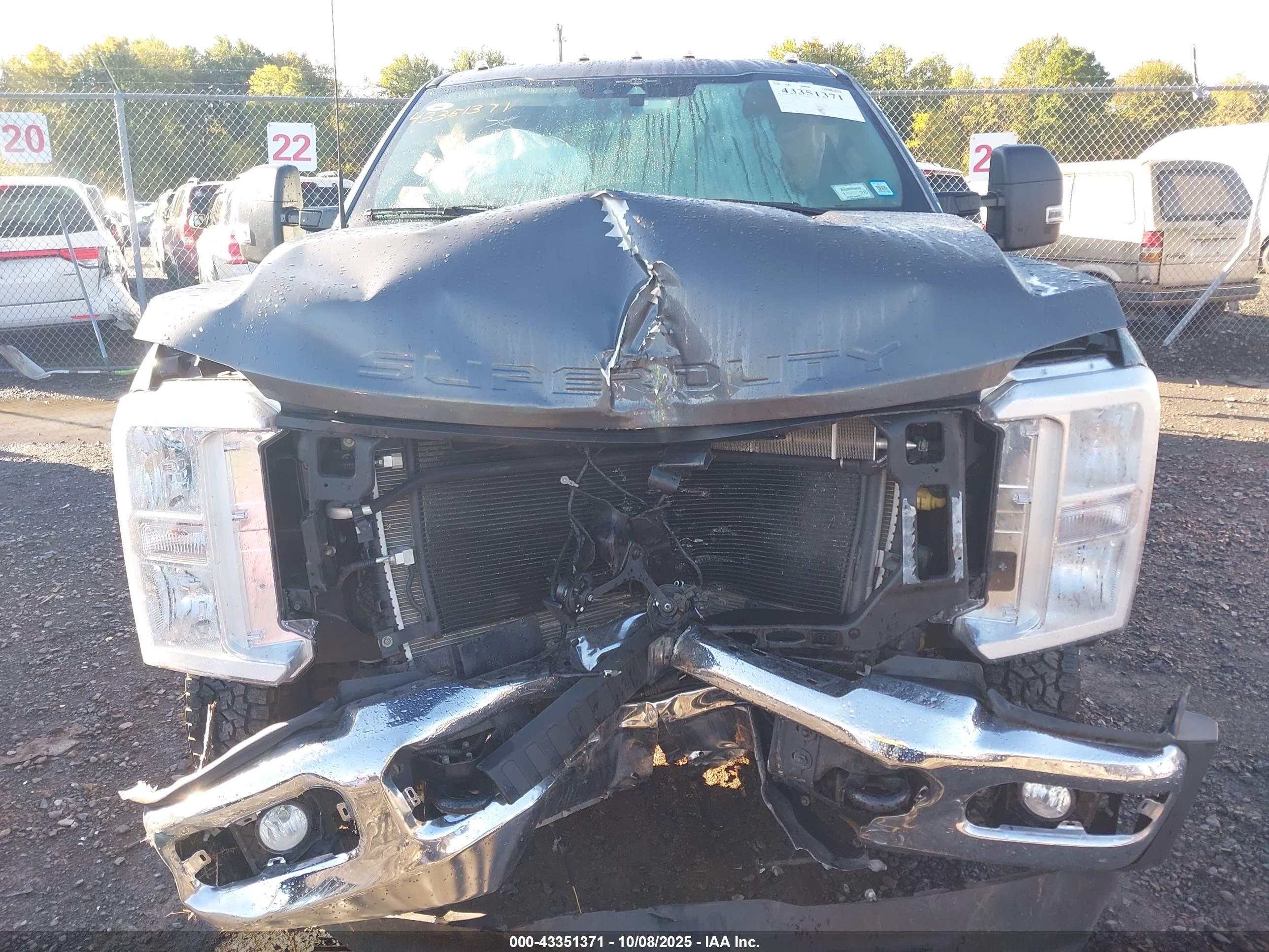 FORD F-350 image 6