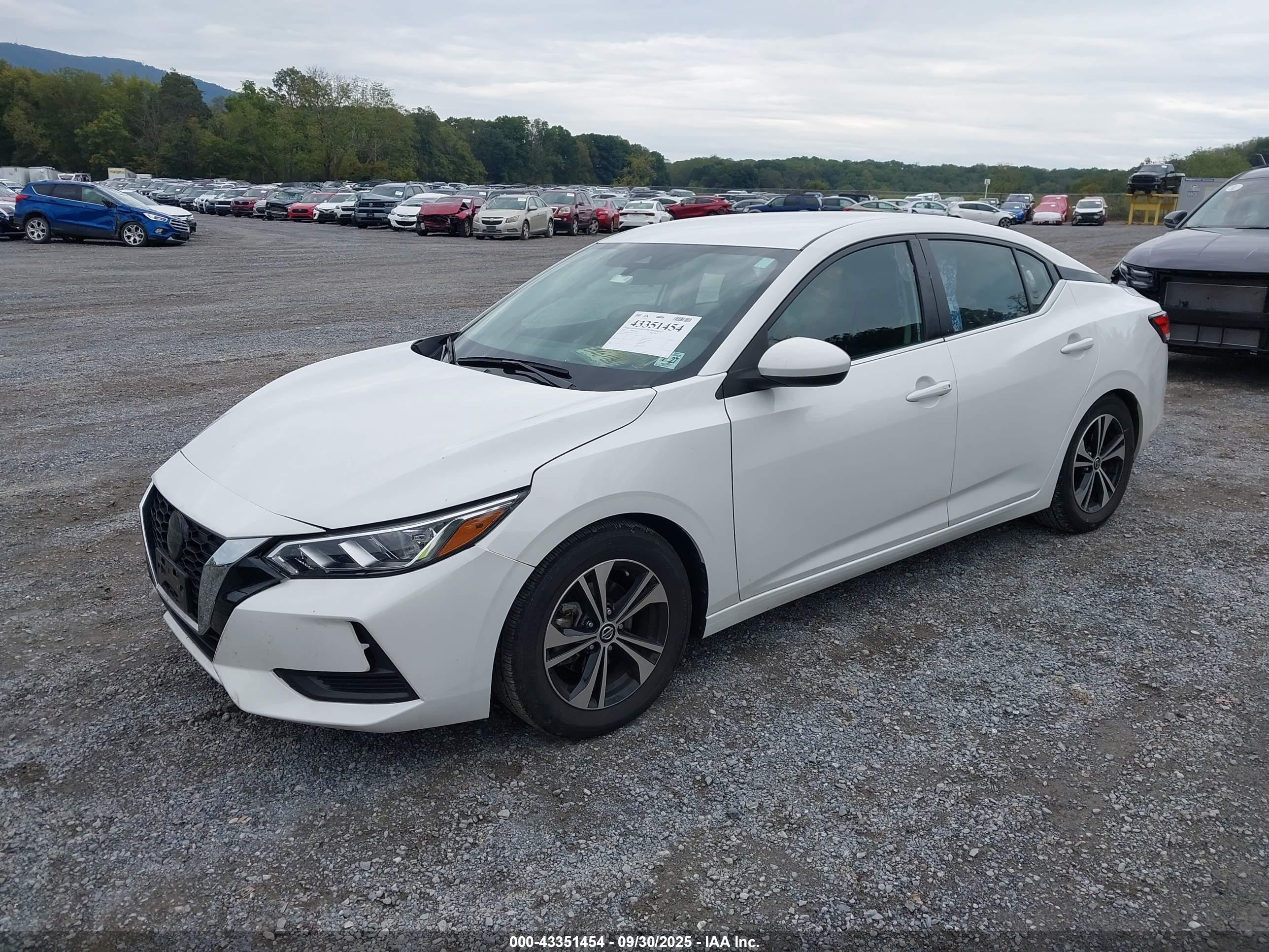 NISSAN SENTRA image 2