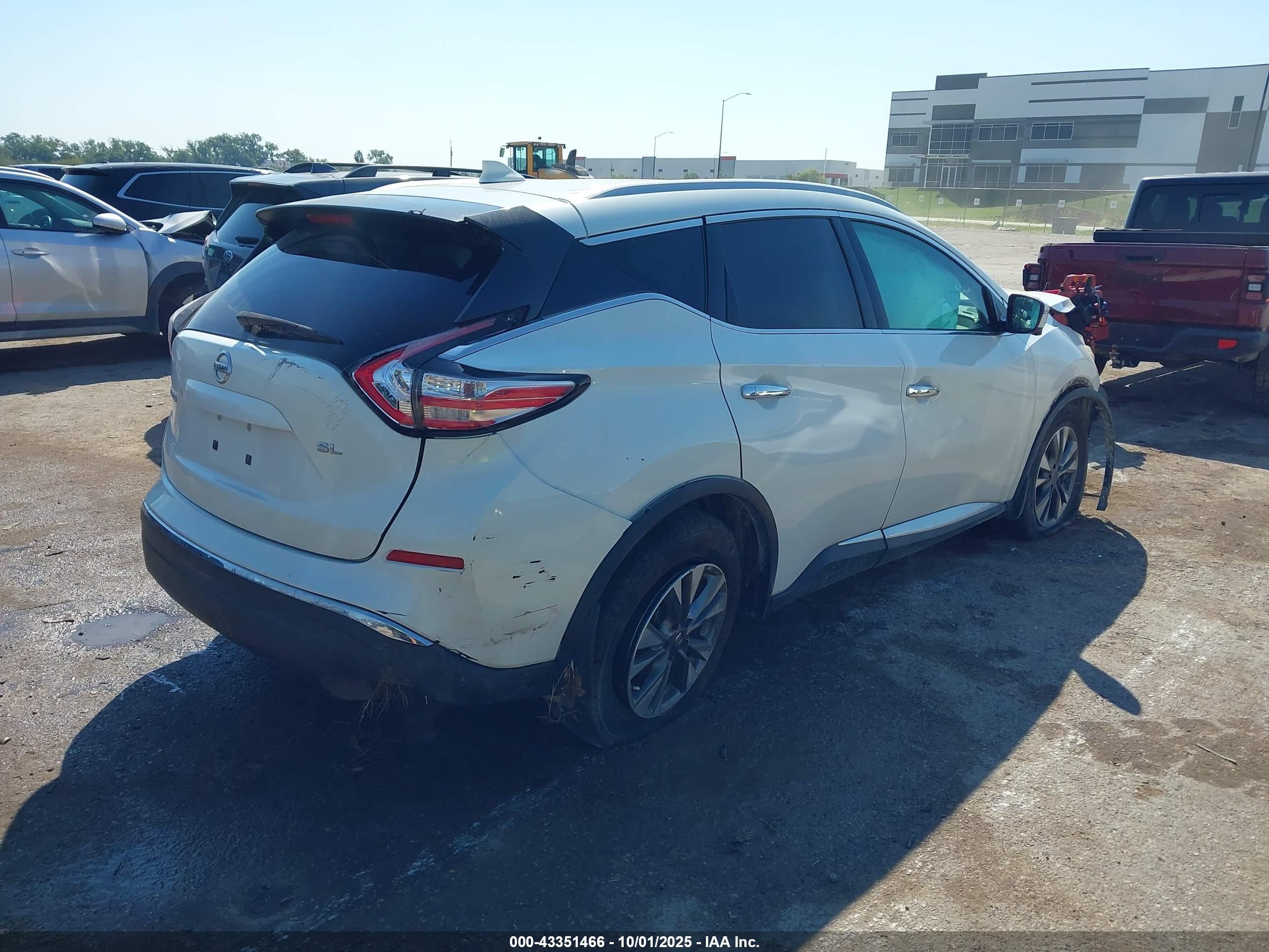 NISSAN MURANO image 4