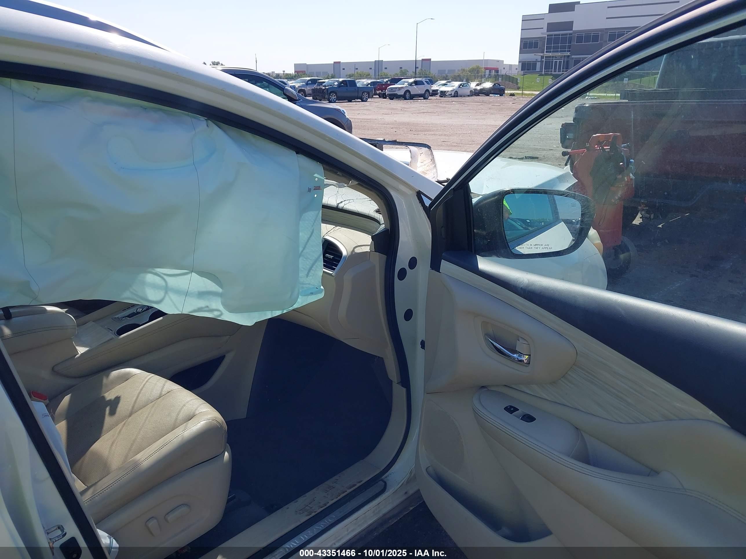 NISSAN MURANO image 5