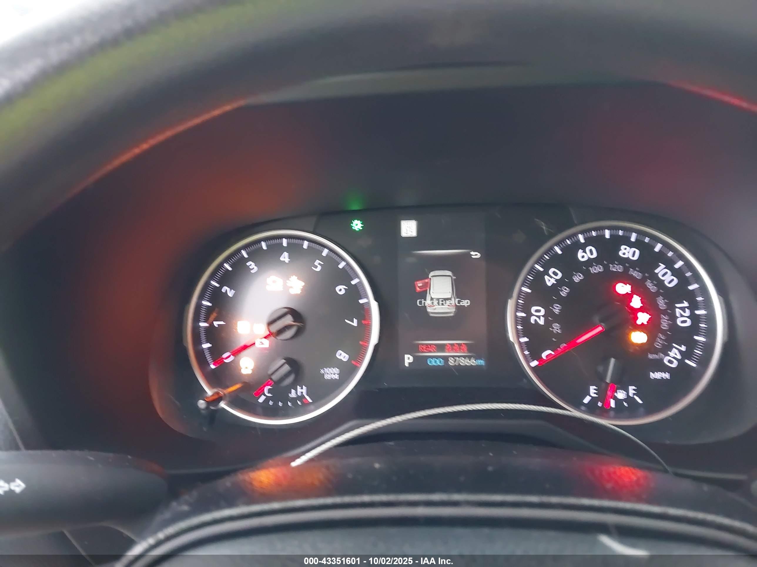 TOYOTA RAV4 image 7