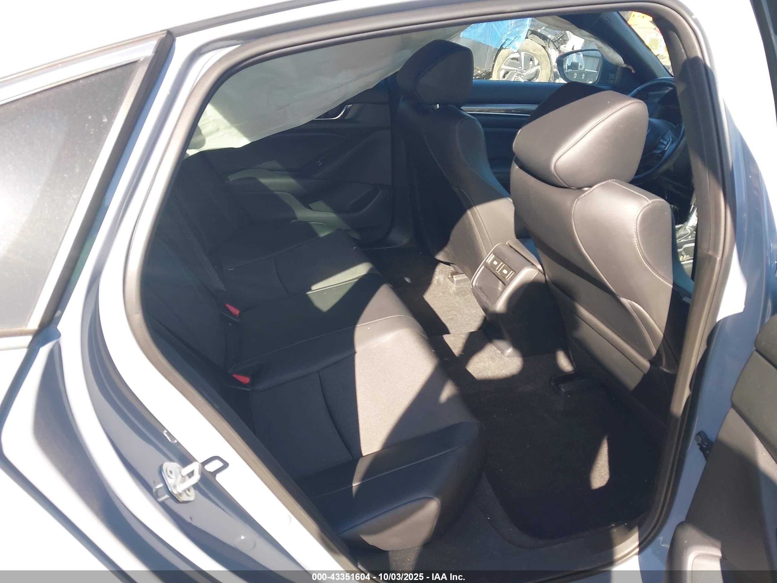 HONDA ACCORD image 8