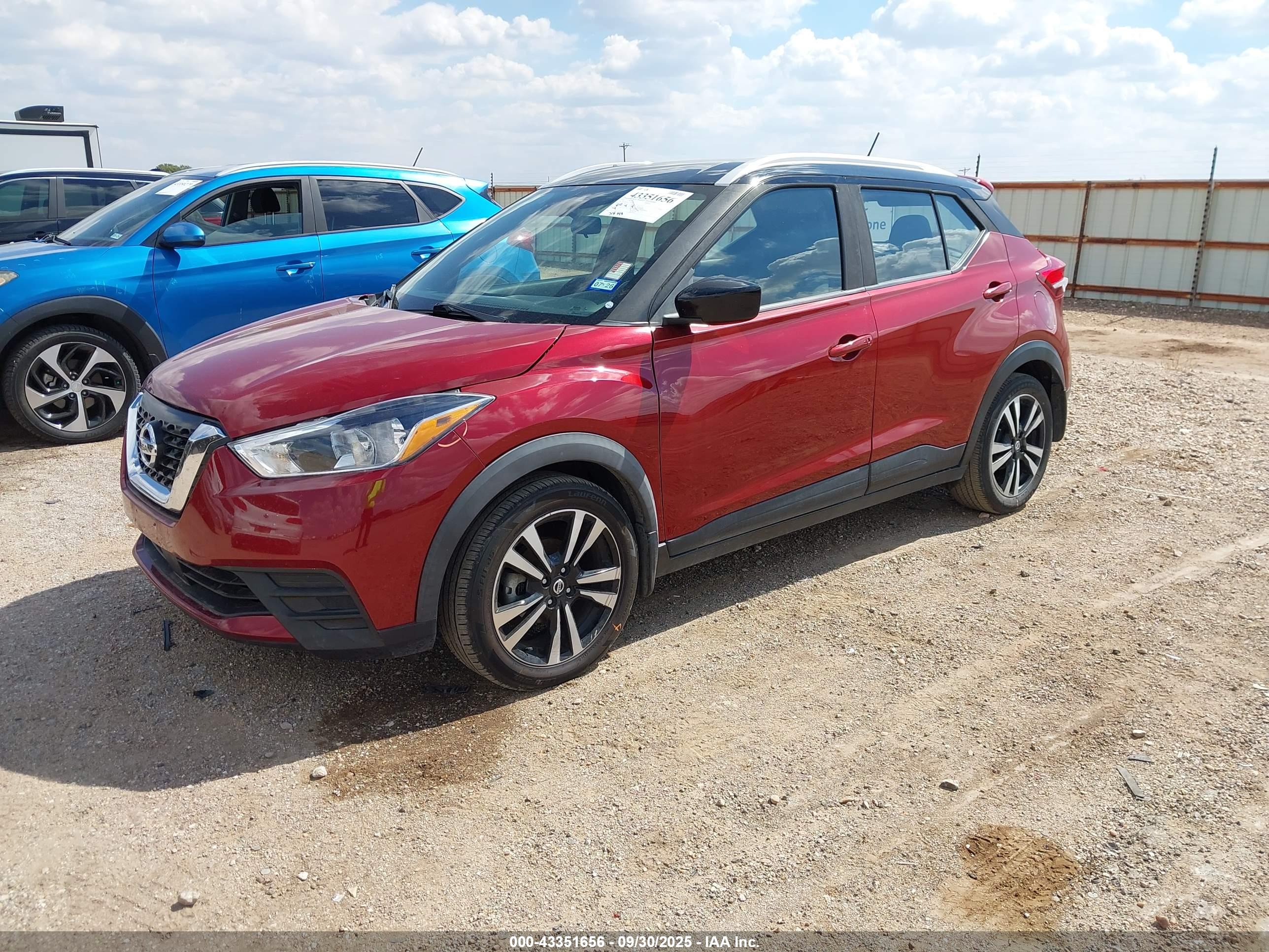NISSAN KICKS image 2