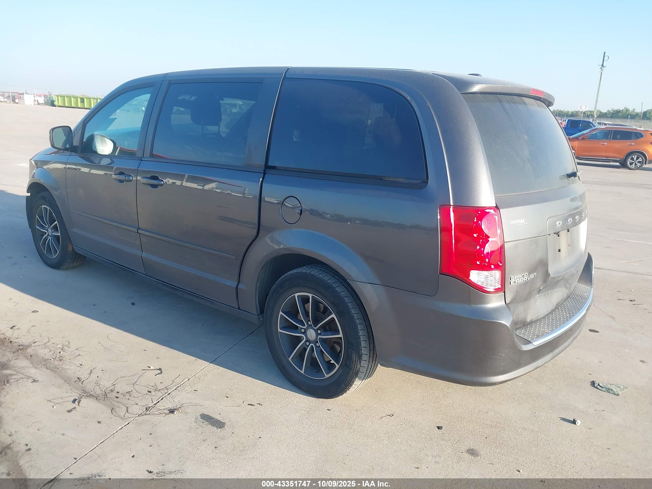 DODGE GRAND image 3