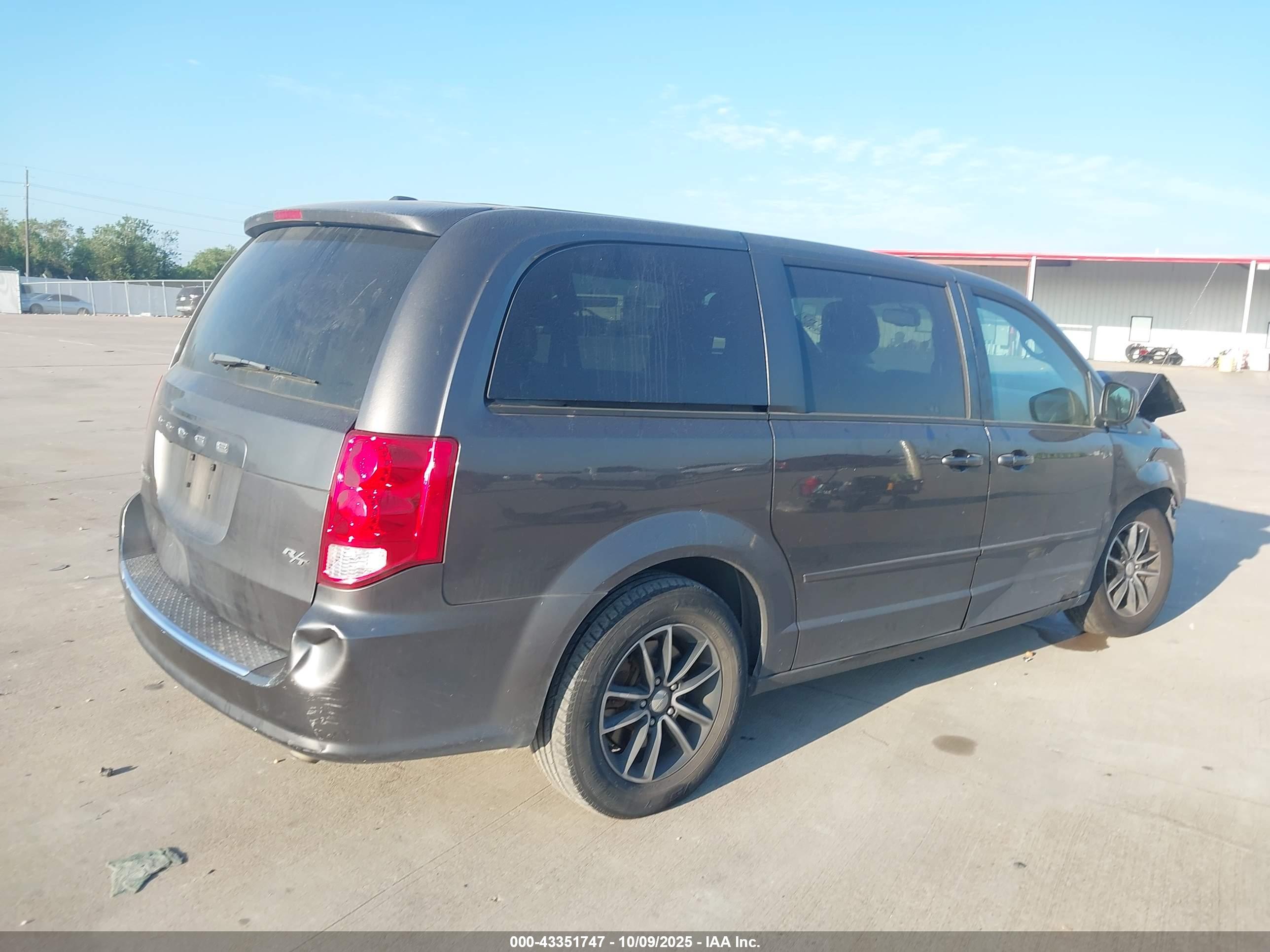 DODGE GRAND image 4