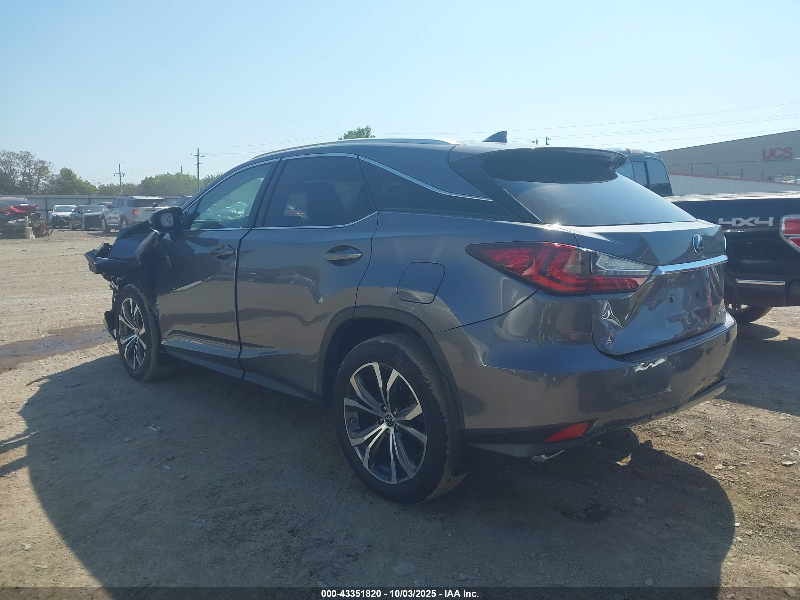 LEXUS RX image 3