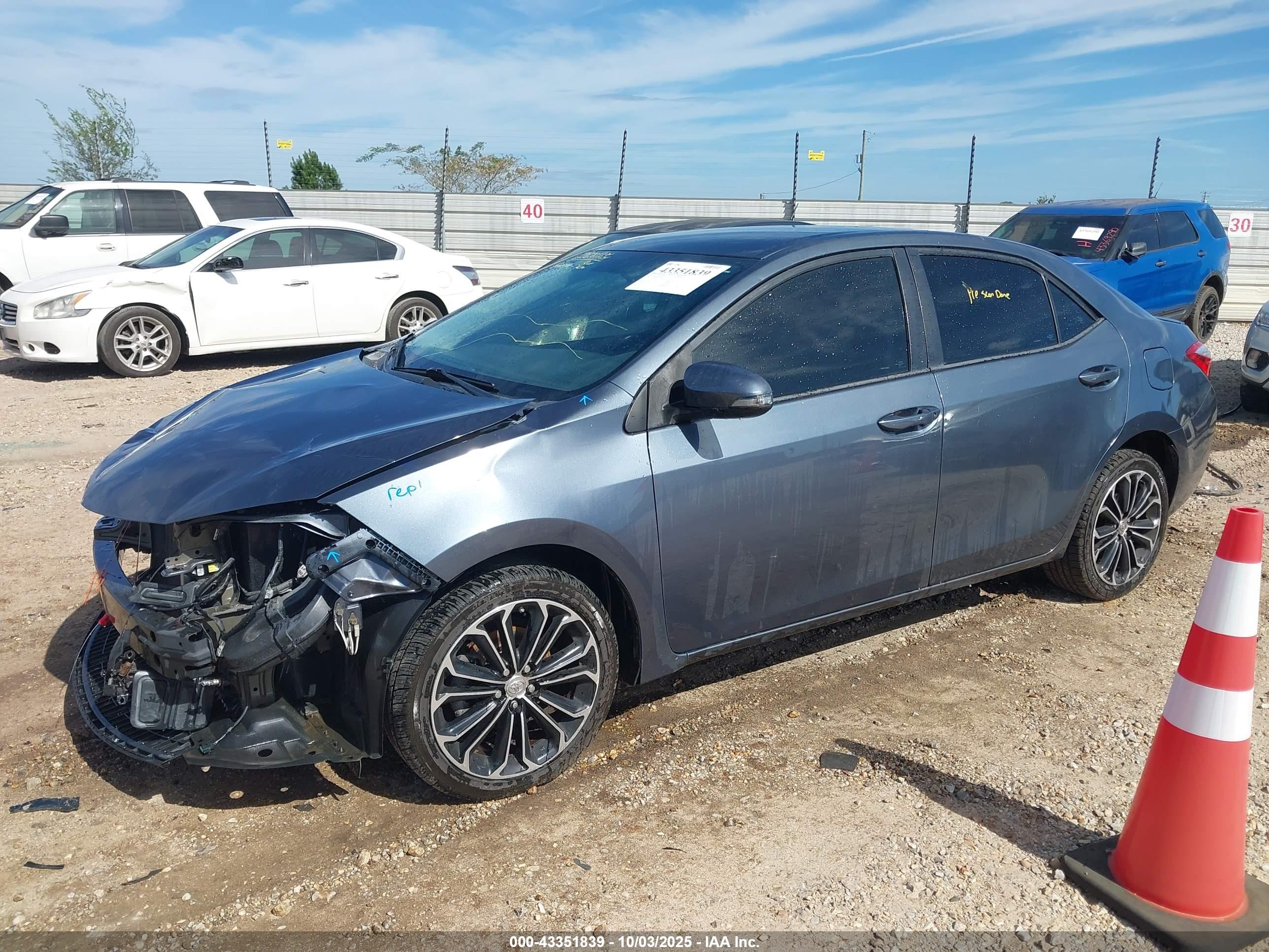 TOYOTA COROLLA image 2