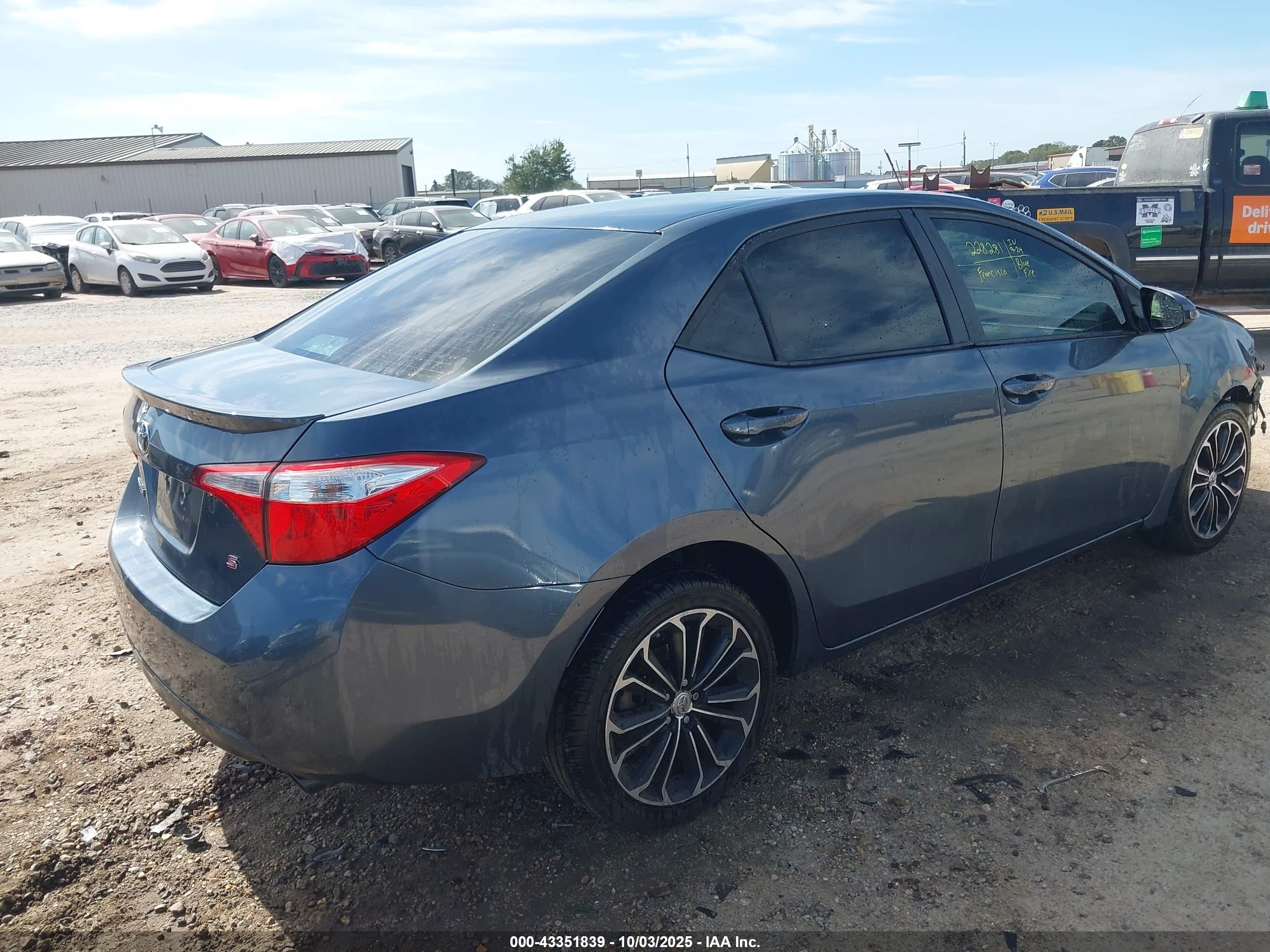 TOYOTA COROLLA image 4