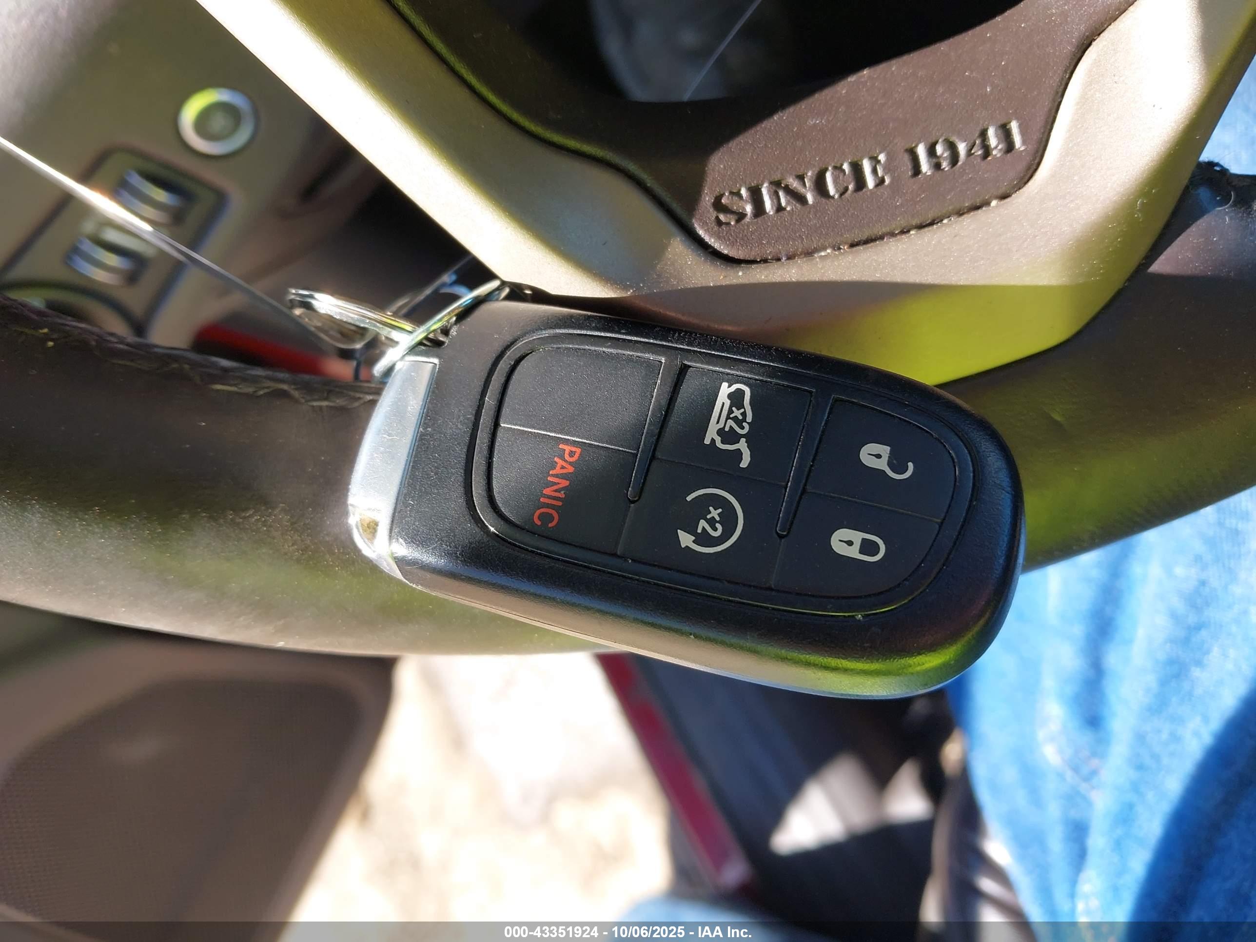 JEEP CHEROKEE image 11