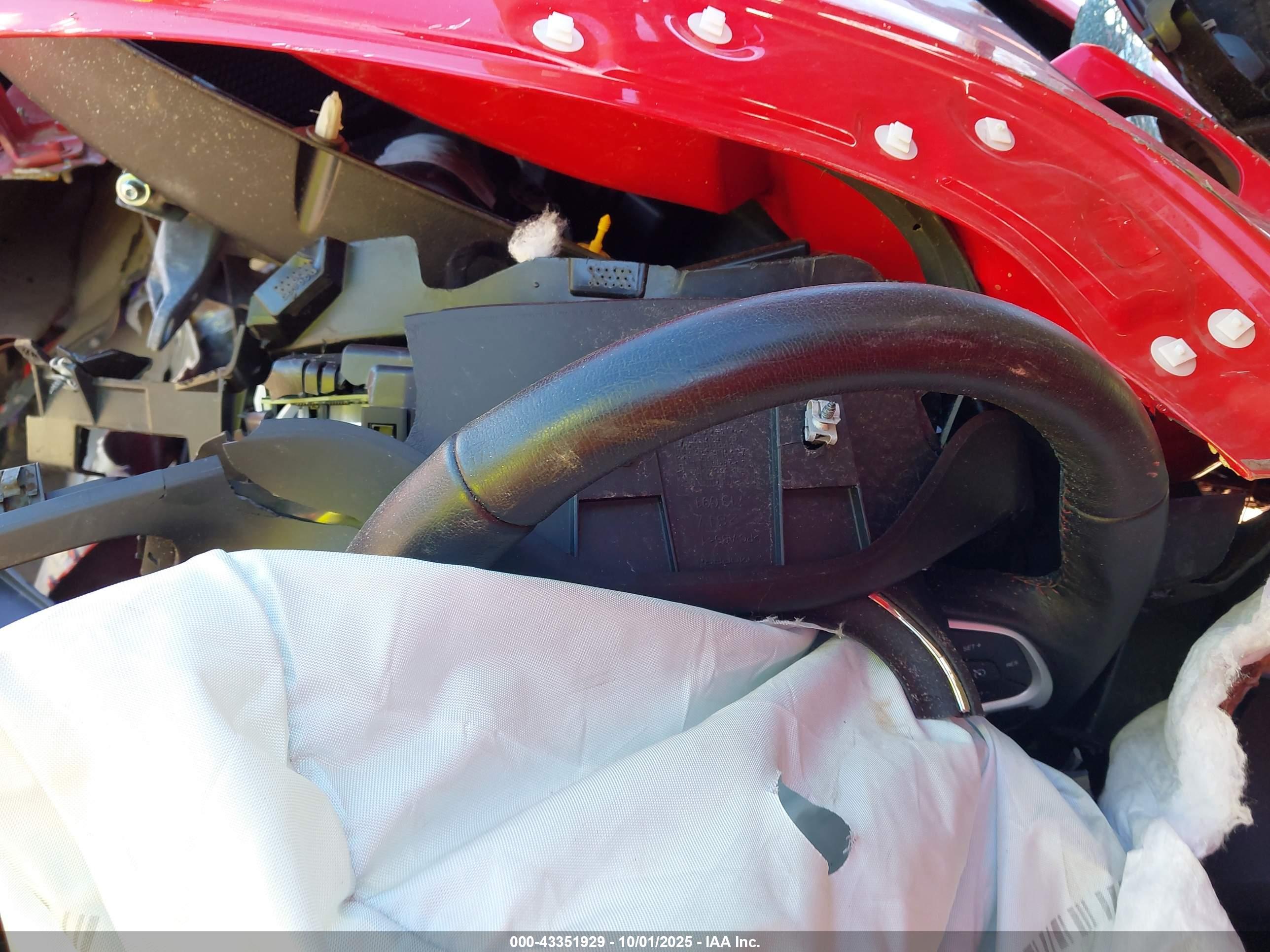 JEEP RENEGADE image 7