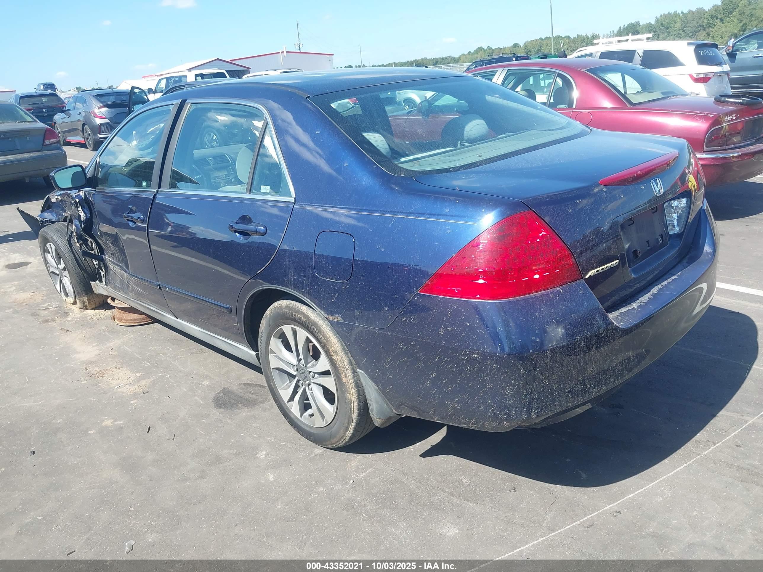 HONDA ACCORD image 3