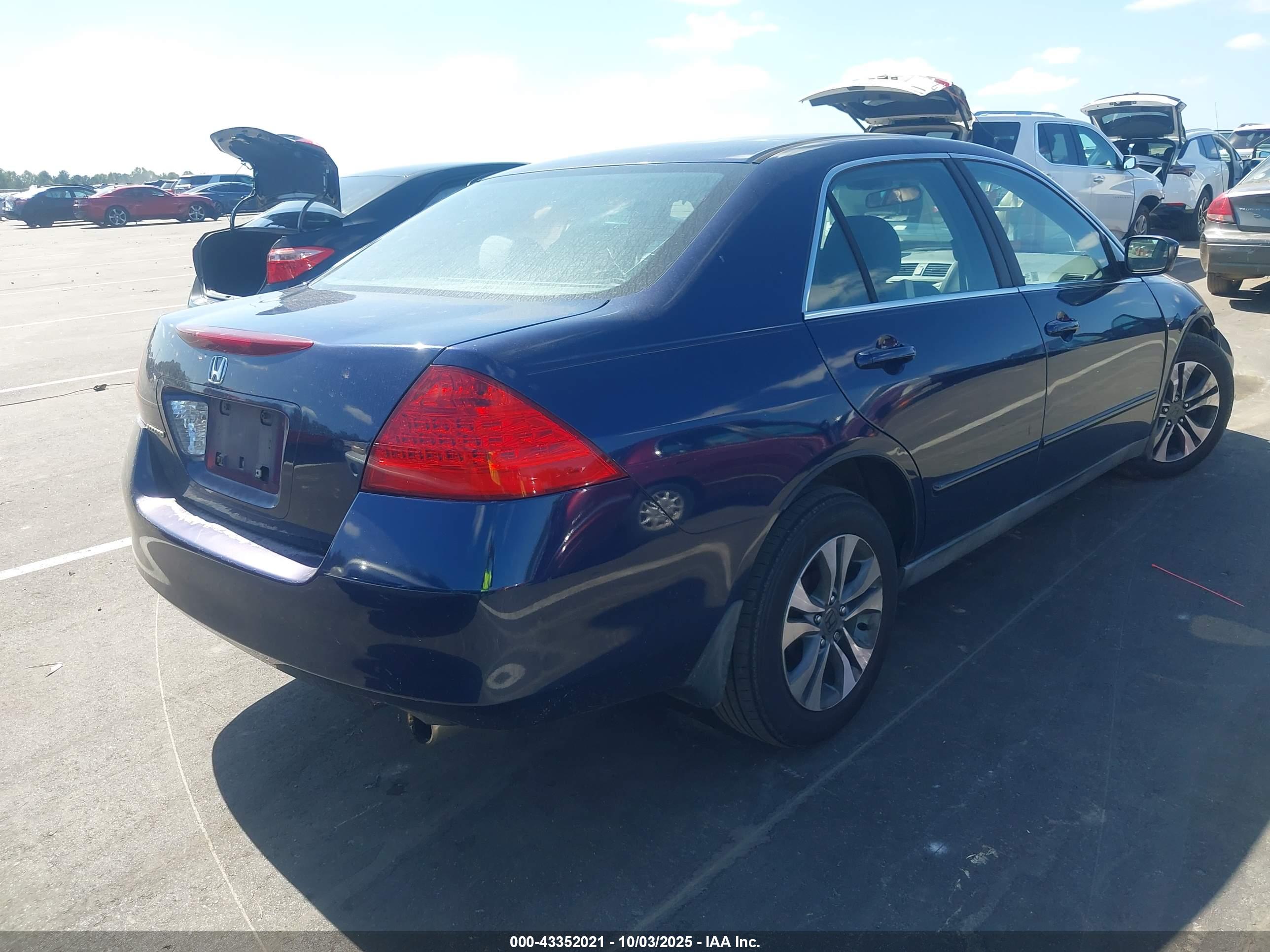HONDA ACCORD image 4
