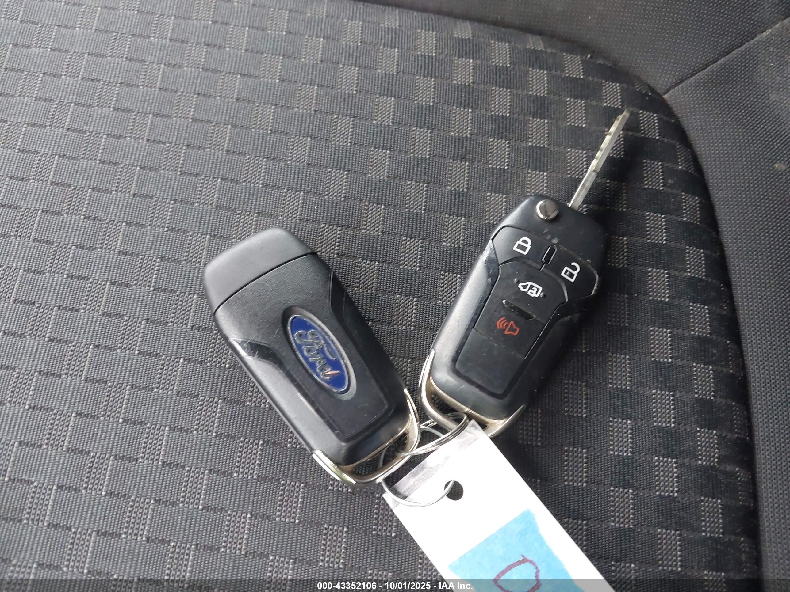 FORD TRANSIT image 11