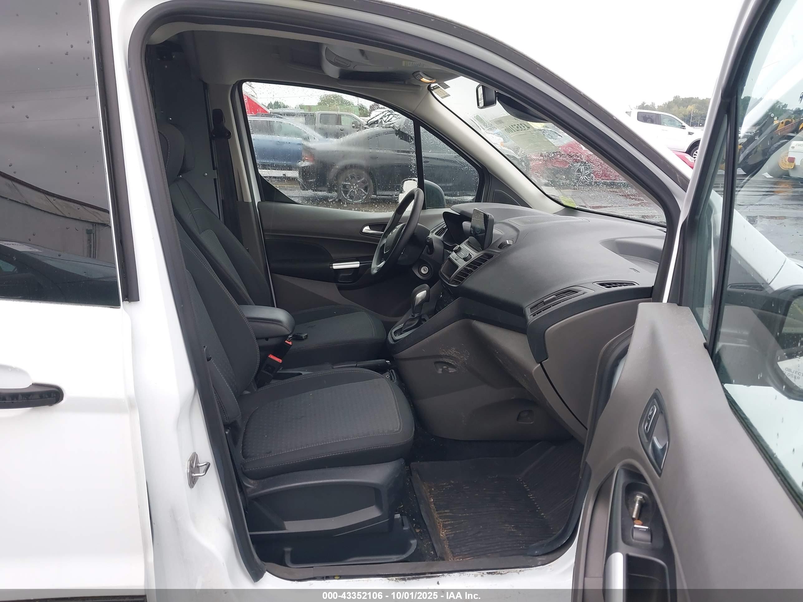FORD TRANSIT image 5