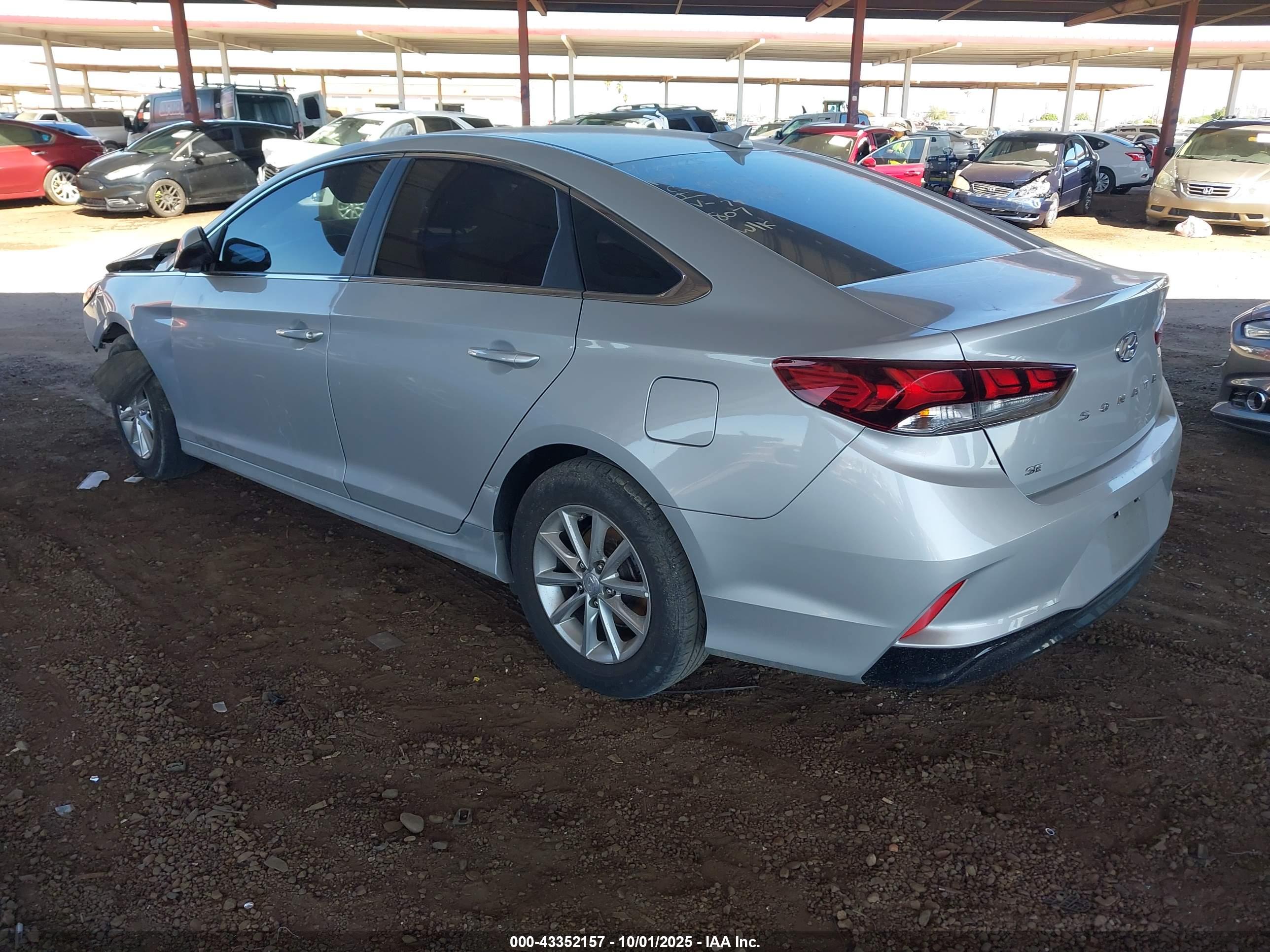 HYUNDAI SONATA image 3