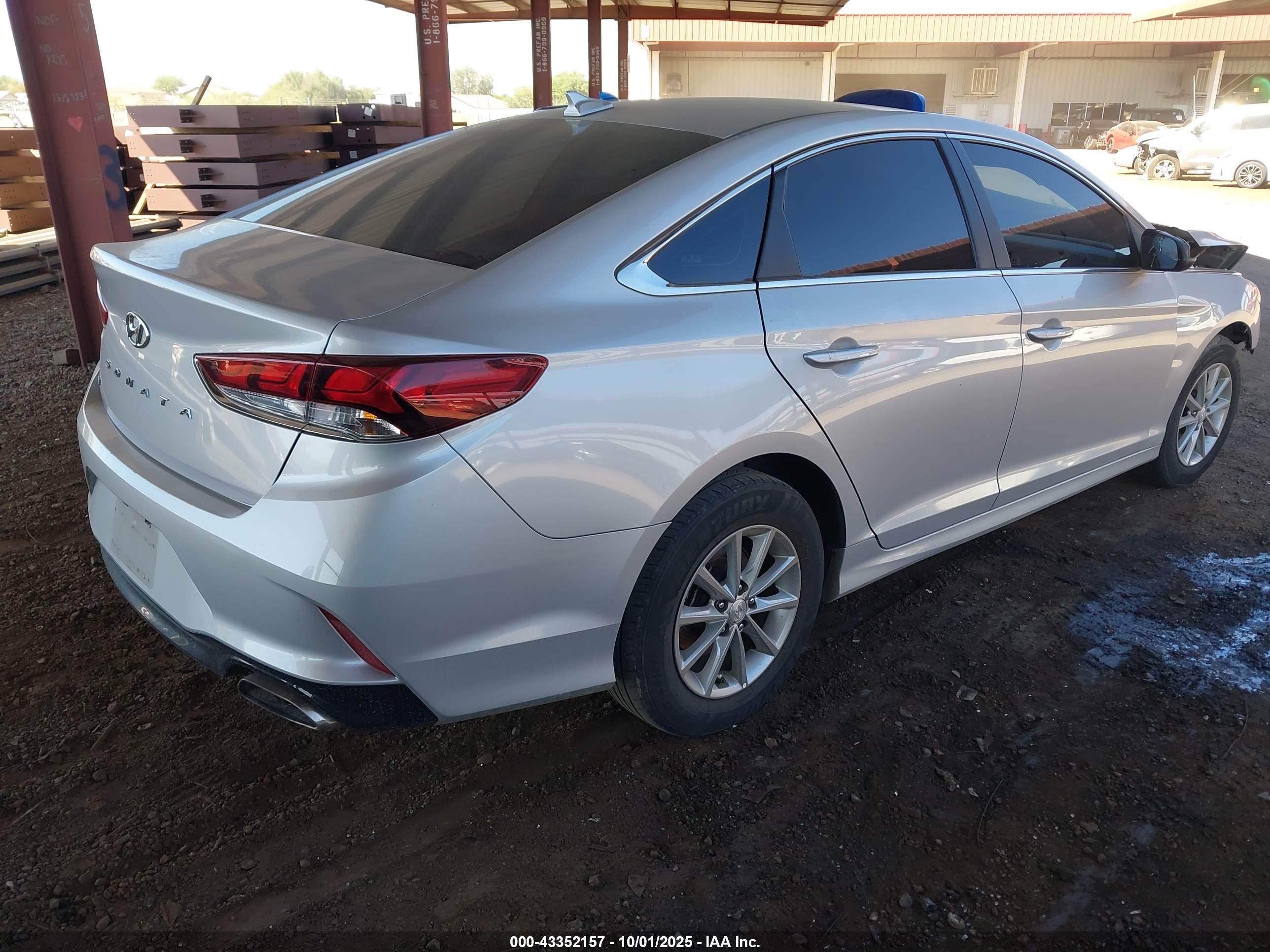 HYUNDAI SONATA image 4