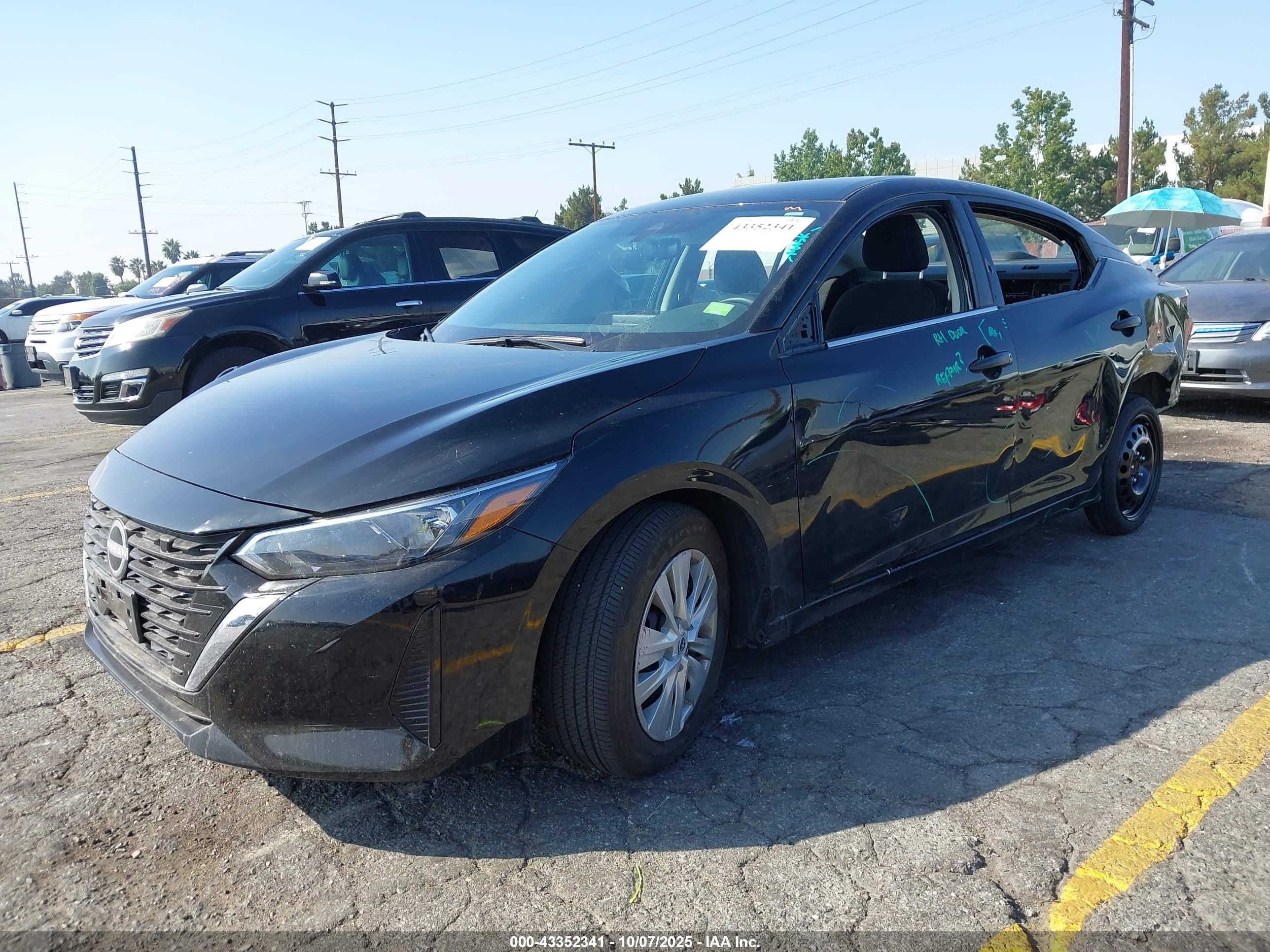NISSAN SENTRA image 2
