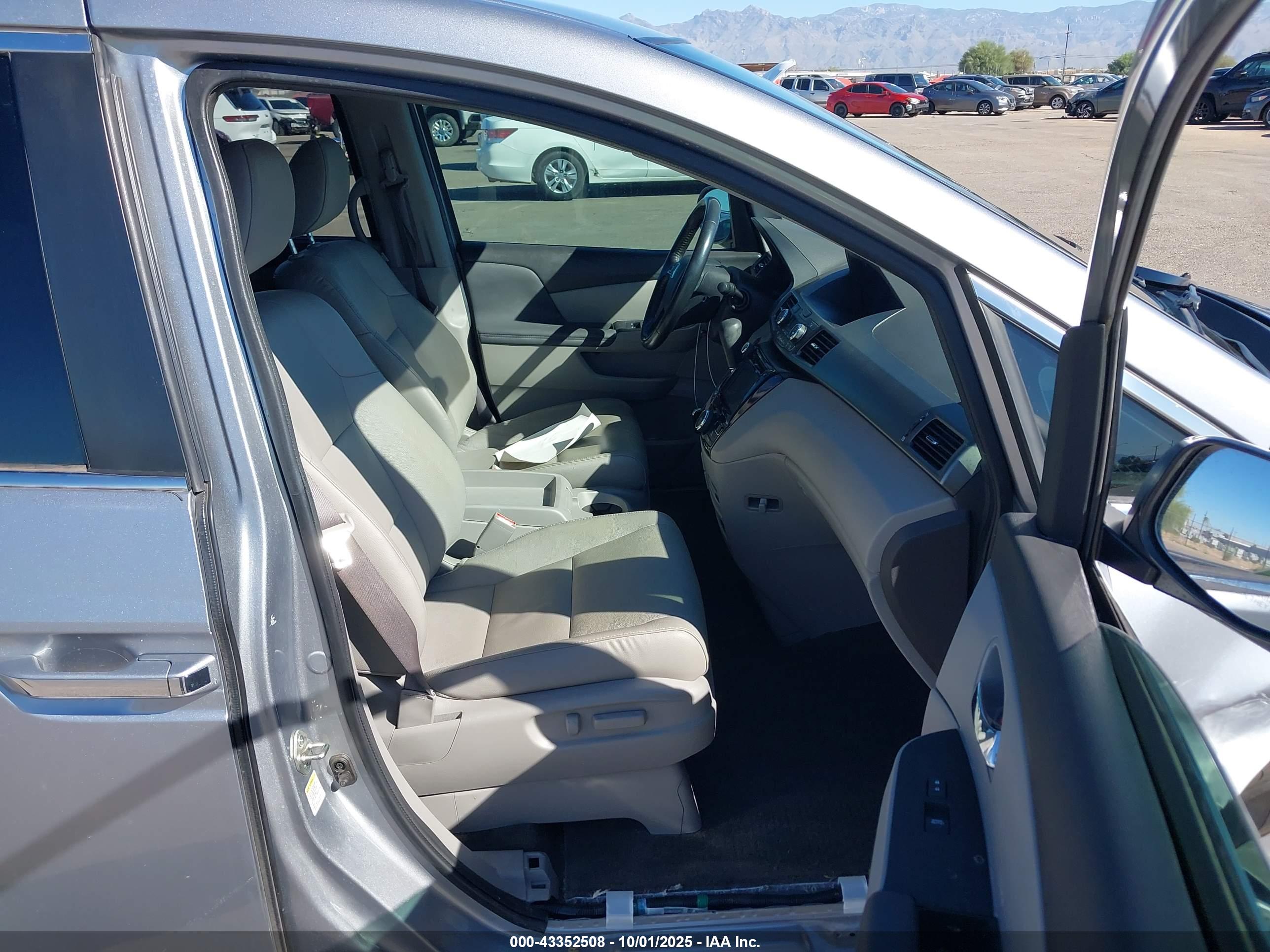HONDA ODYSSEY image 5