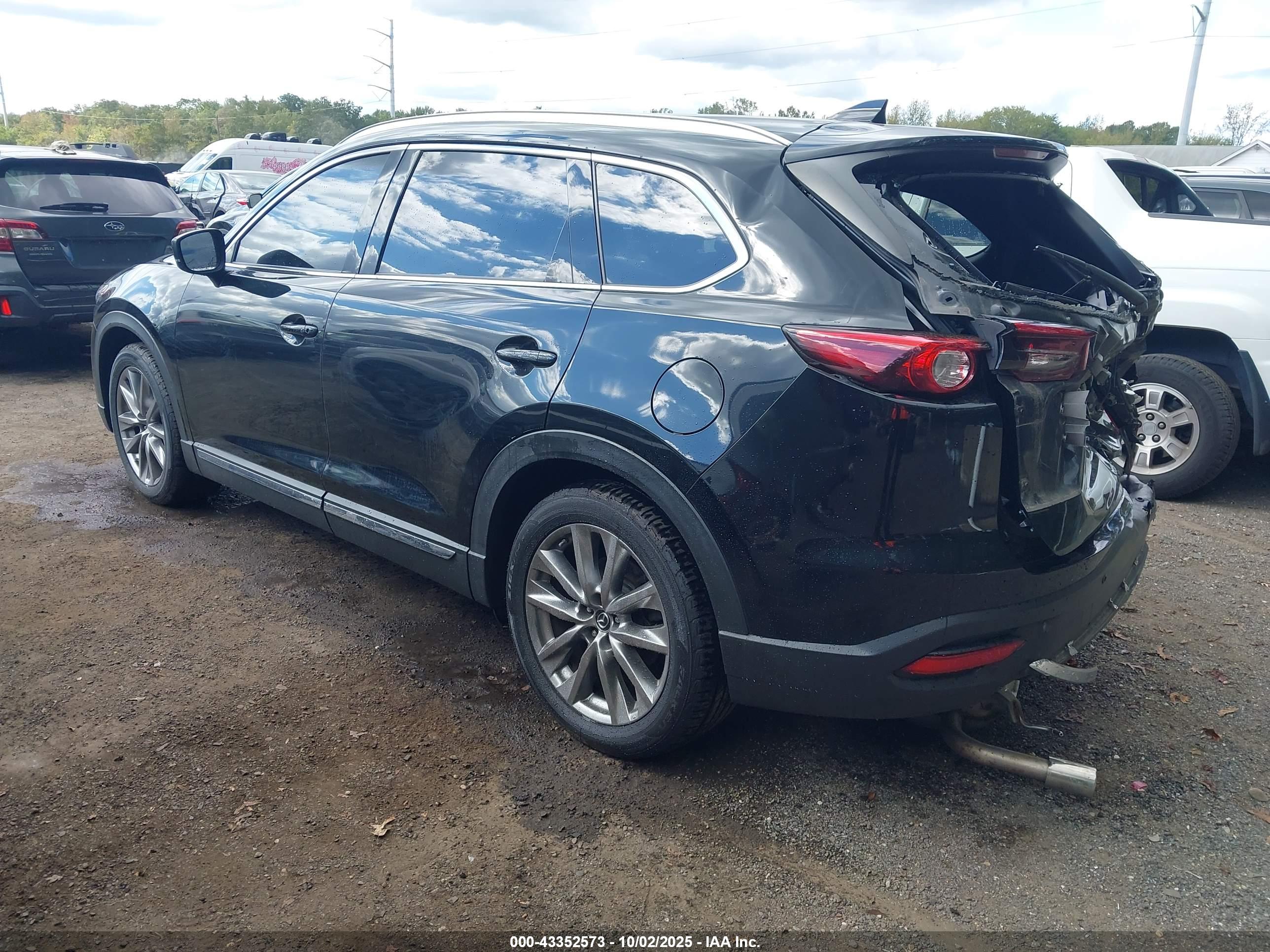 MAZDA CX-9 image 3