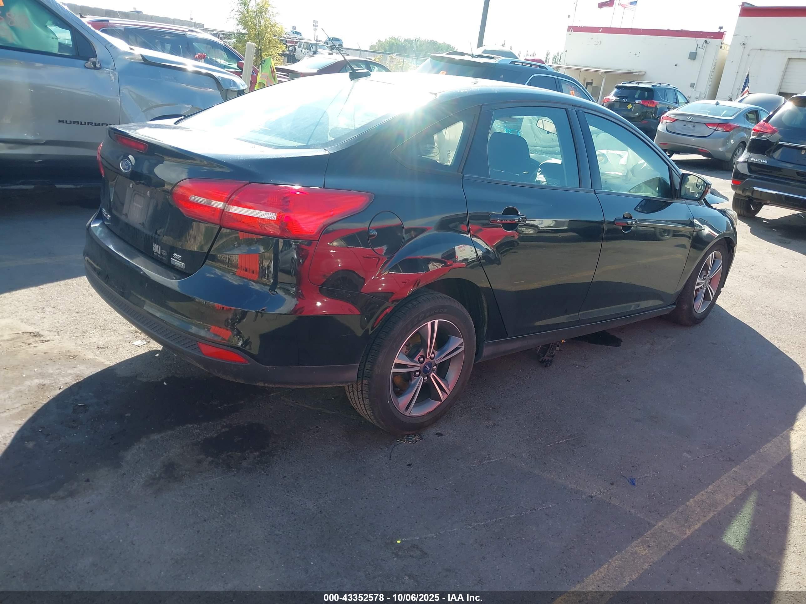 FORD FOCUS image 4