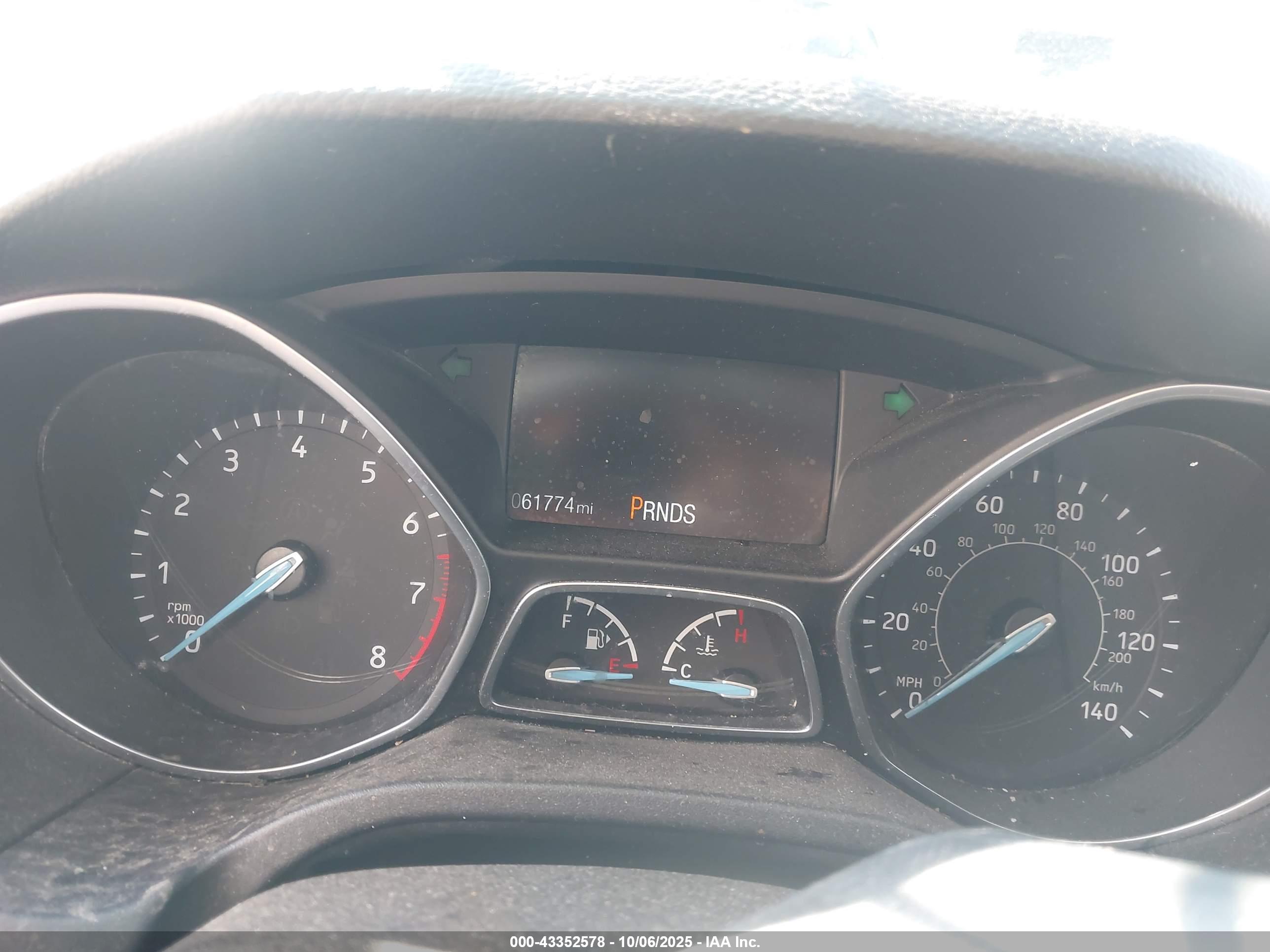 FORD FOCUS image 7