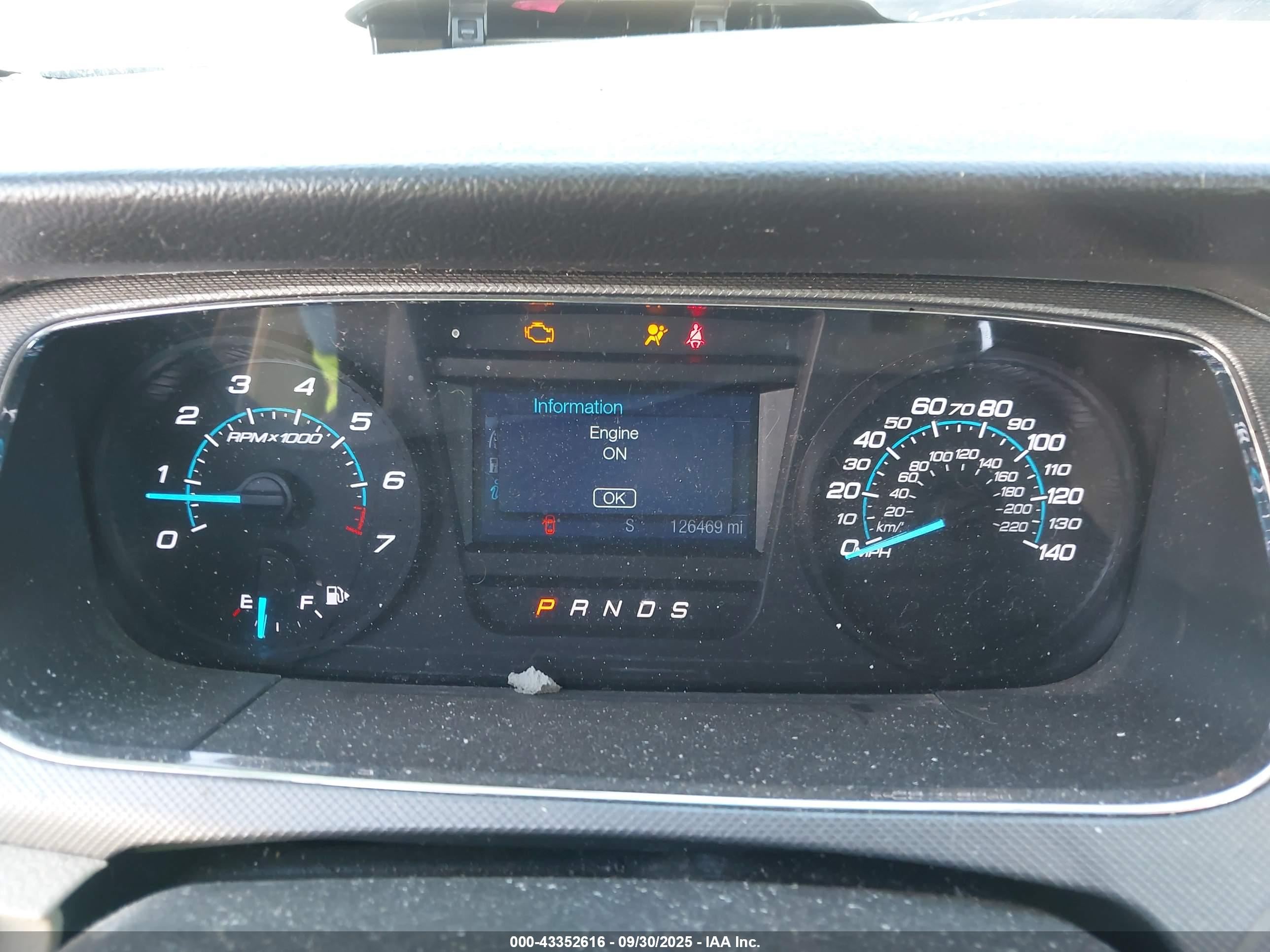 FORD TAURUS image 7