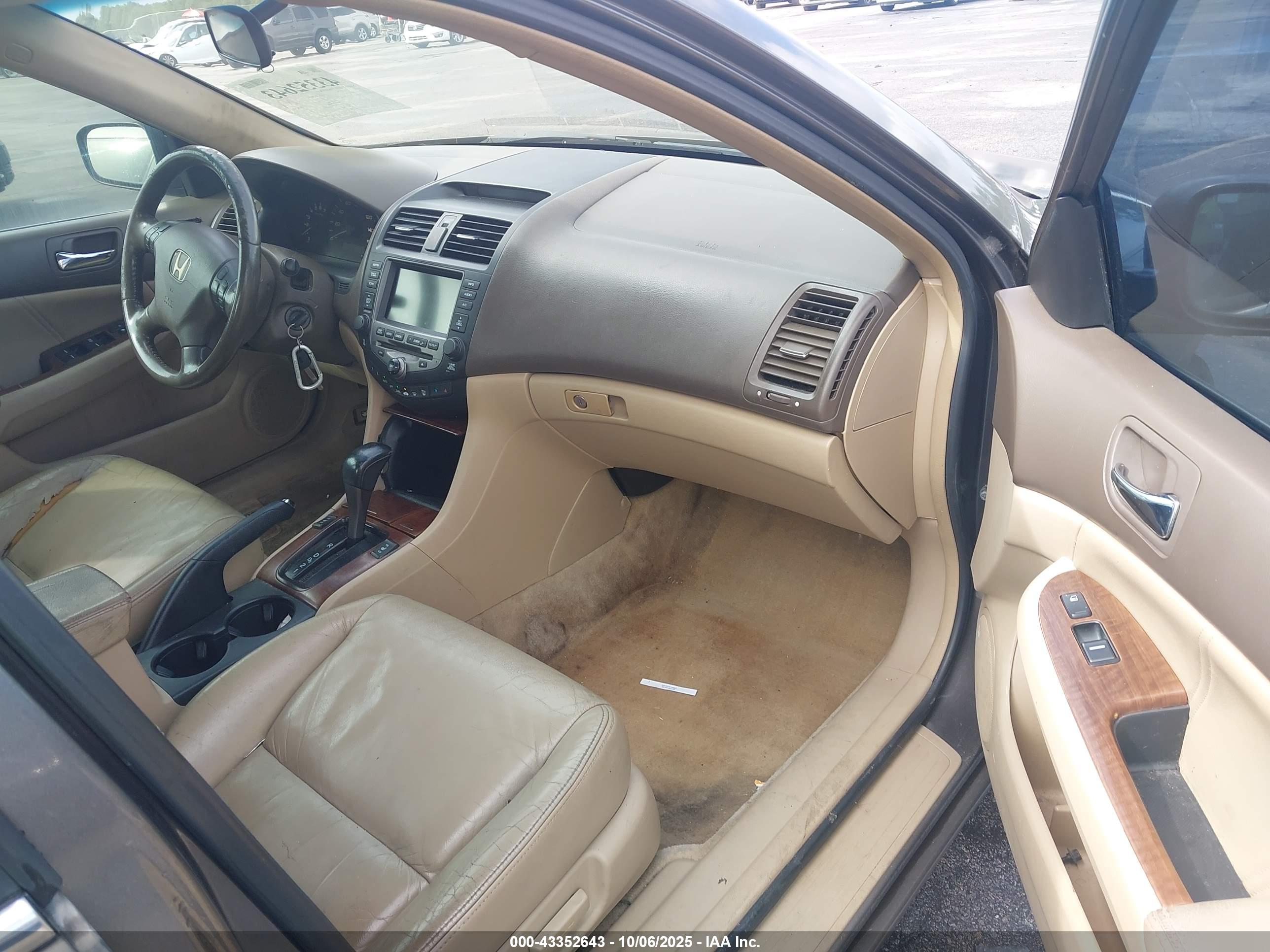 HONDA ACCORD image 5