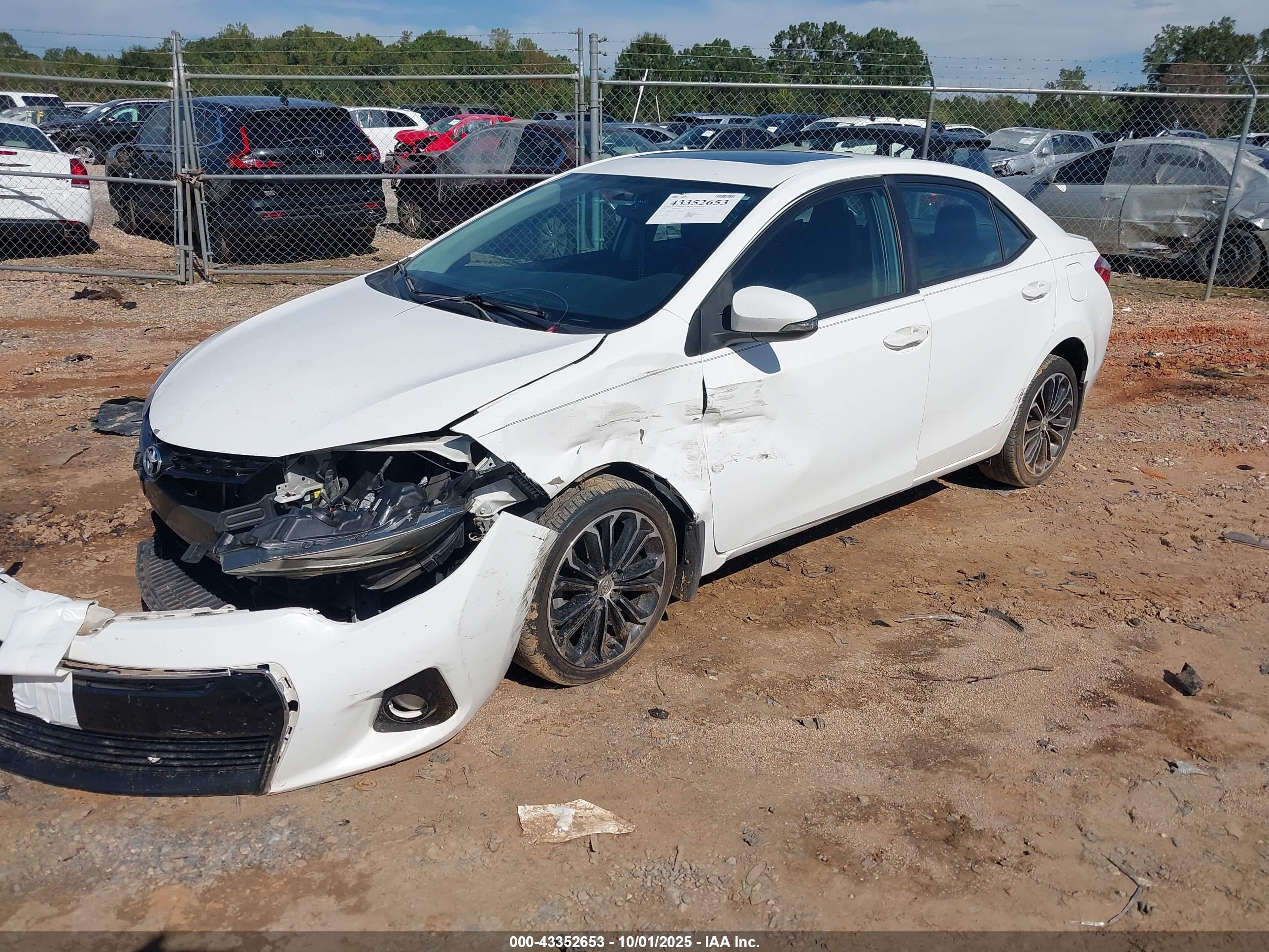 TOYOTA COROLLA image 2