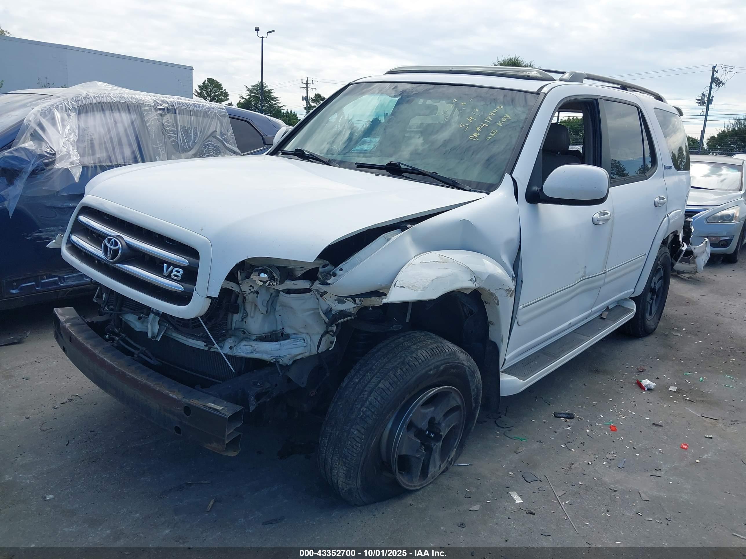 TOYOTA SEQUOIA image 2