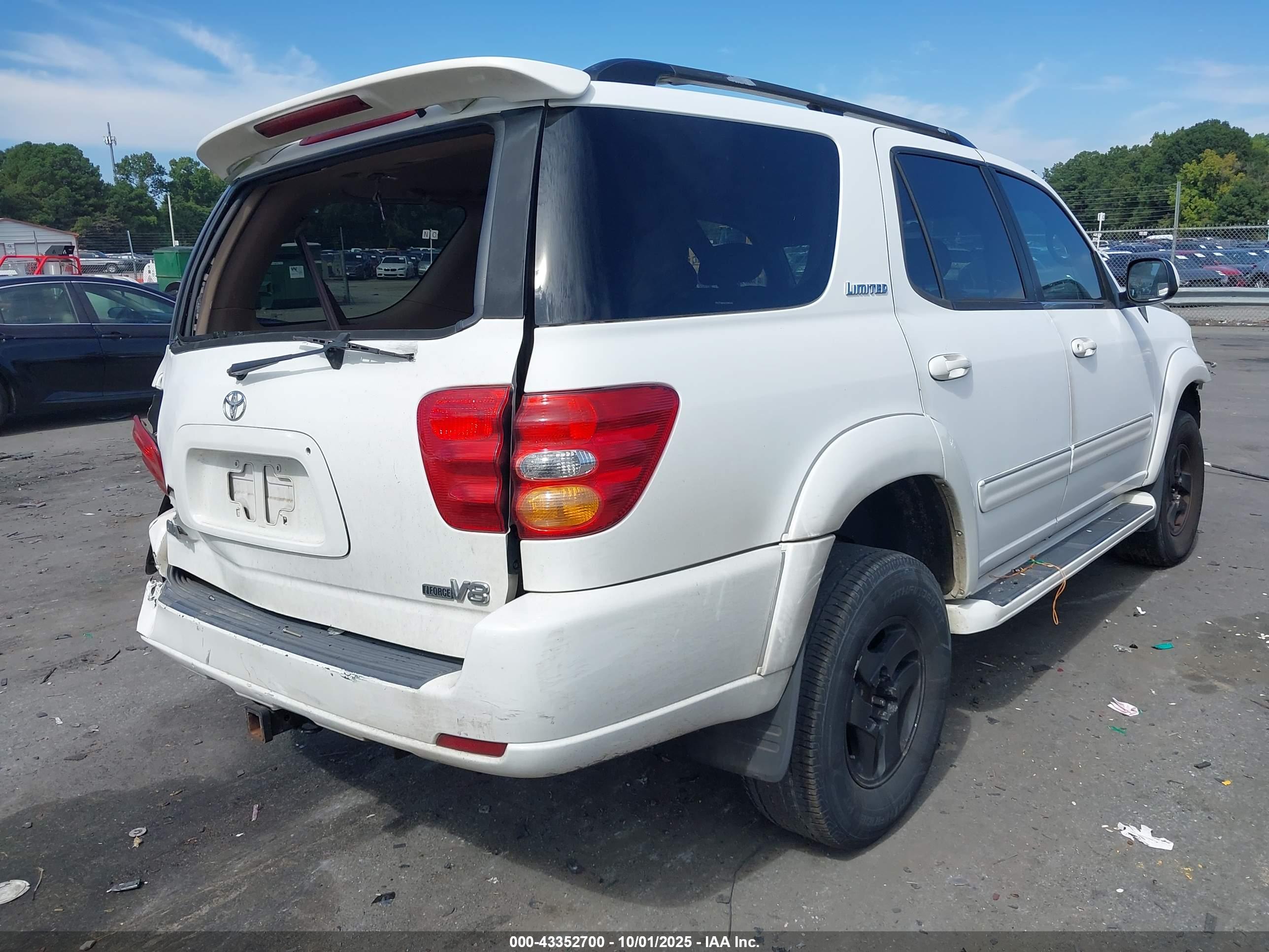 TOYOTA SEQUOIA image 4