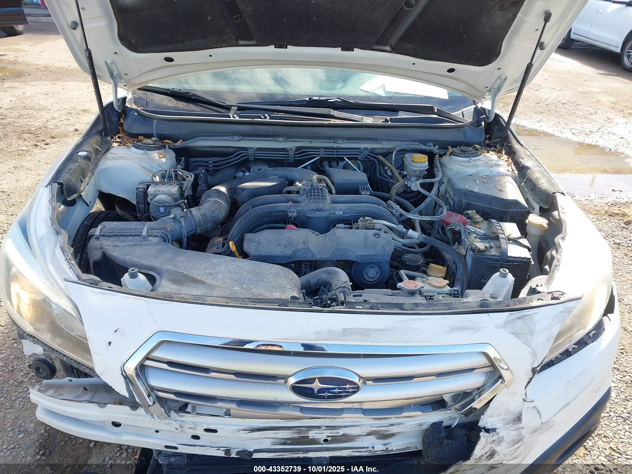 SUBARU OUTBACK image 10